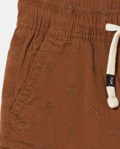 Shorts con ricamo all over bambino detail 1