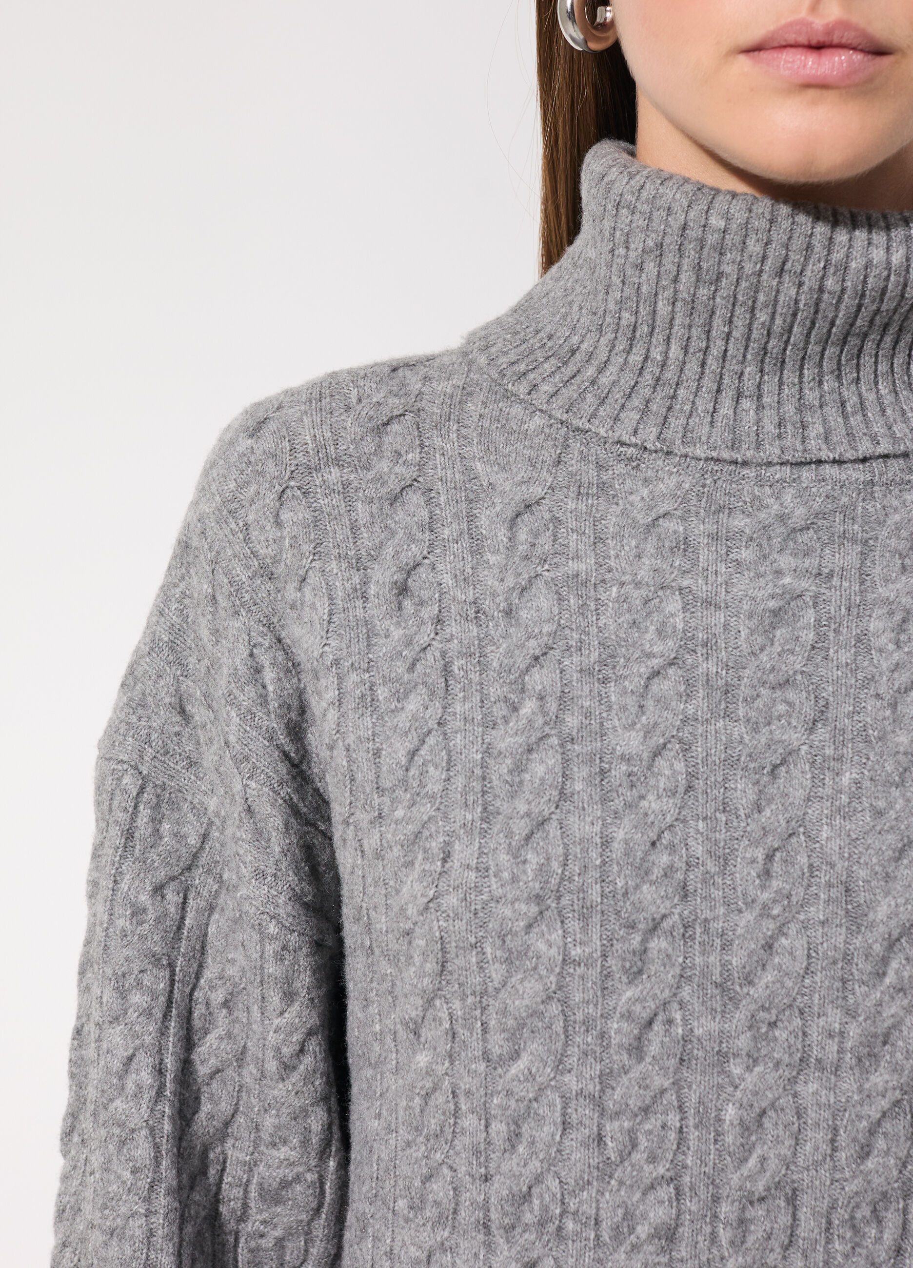 Dolcevita in misto lana a trecce donna_3