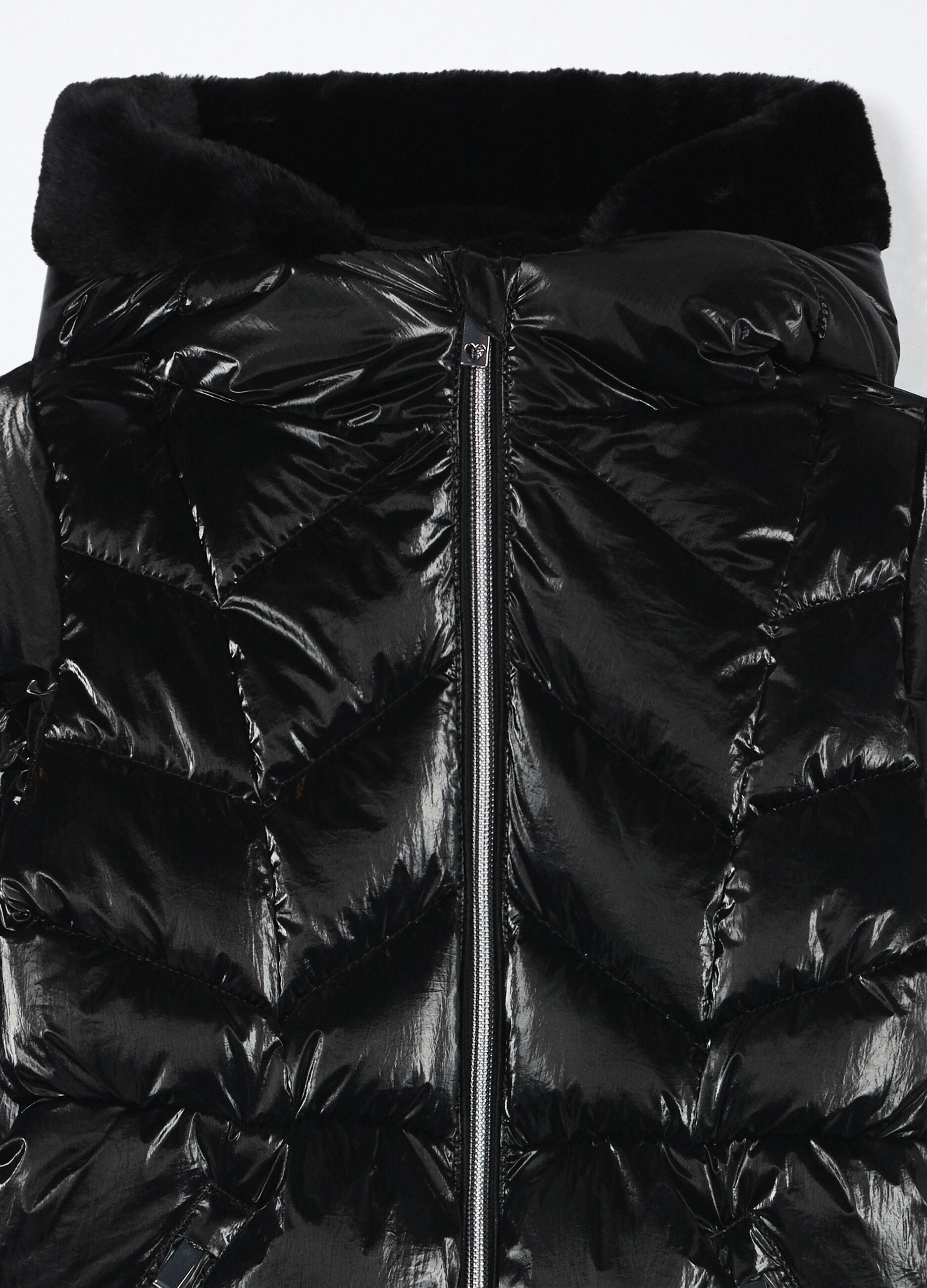 Giubbino imbottito con cappuccio bambina_2