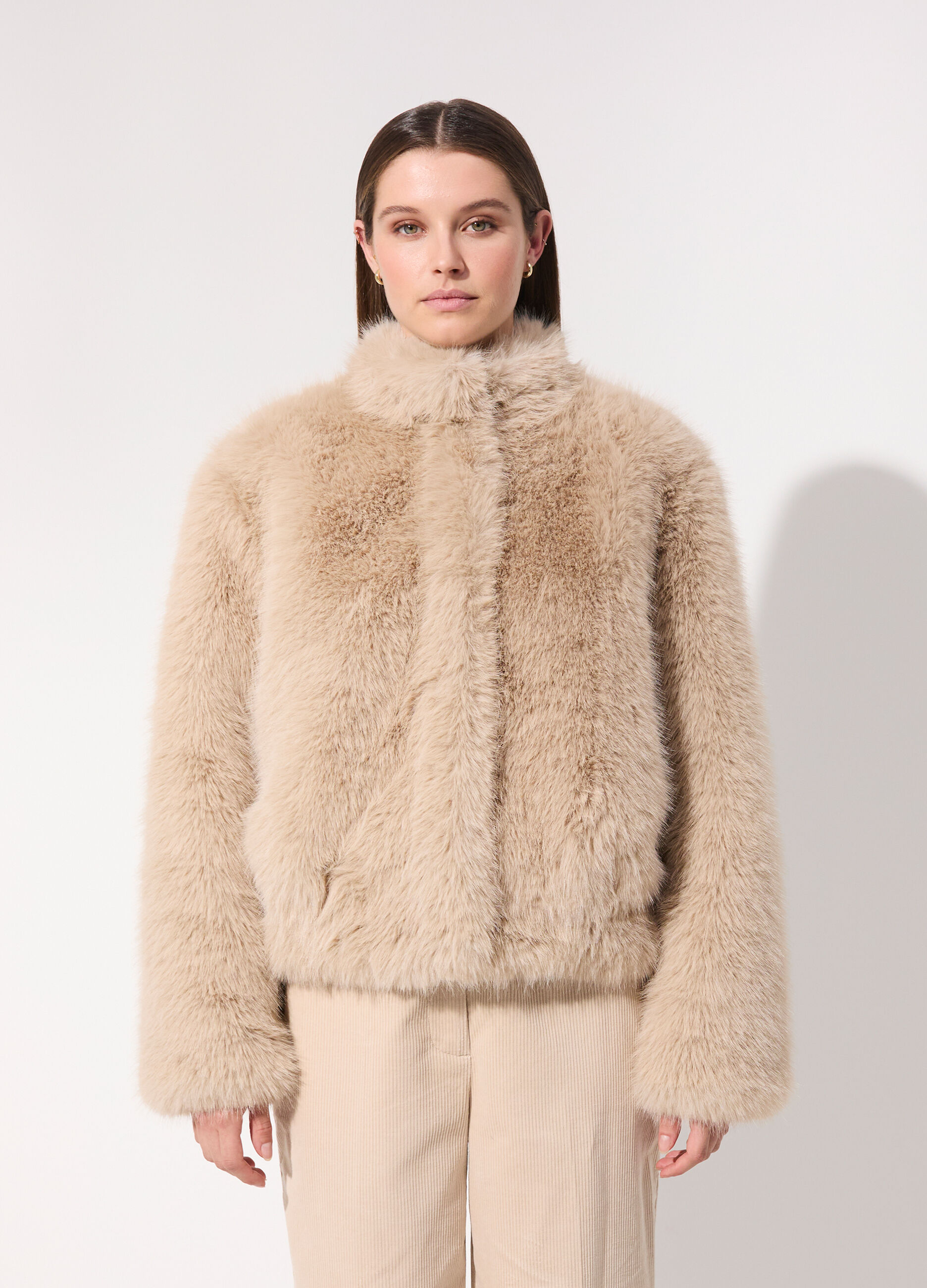 Pelliccia corta in fake fur donna_1