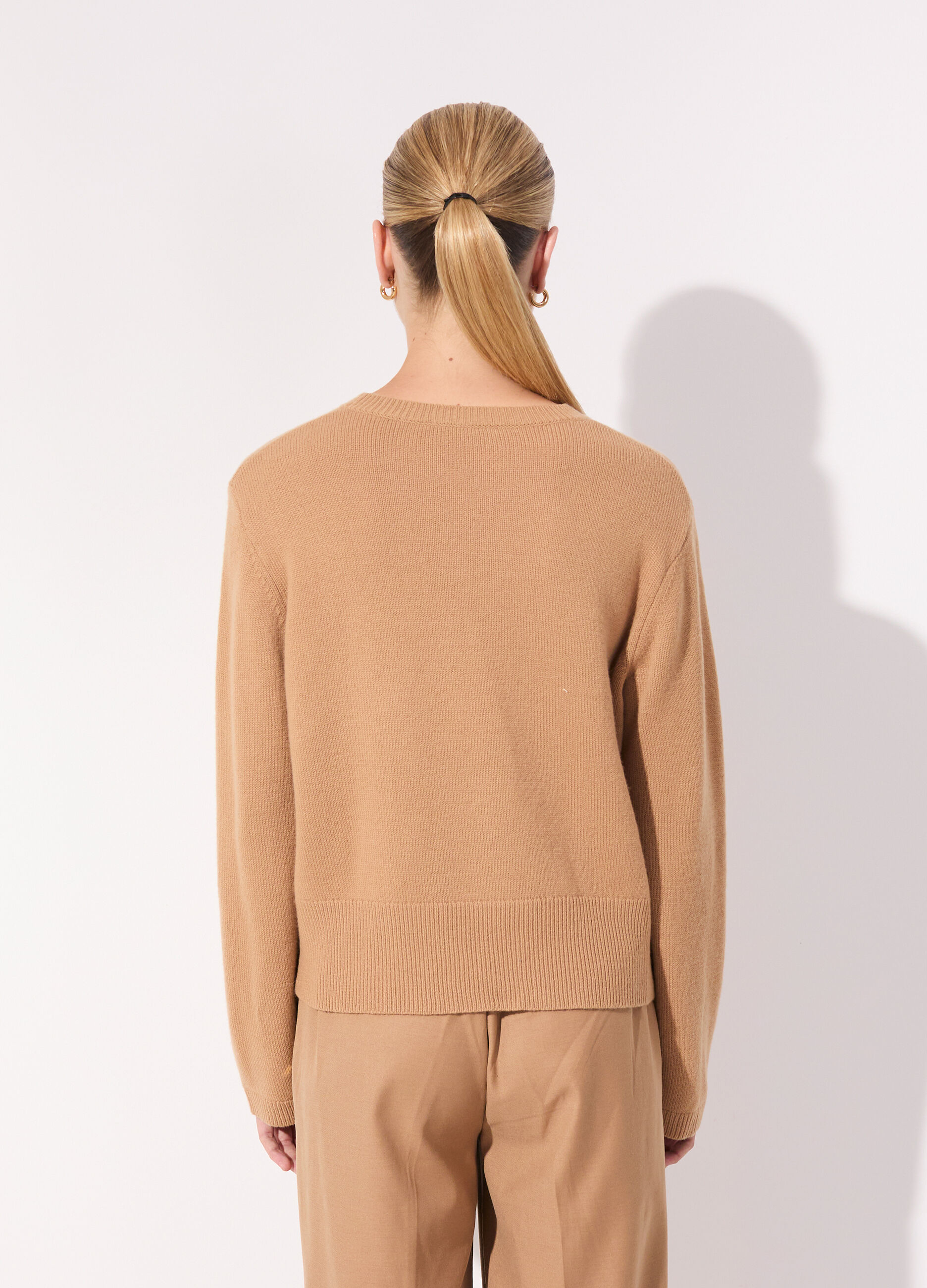 Maglione in pura lana a girocollo donna_2