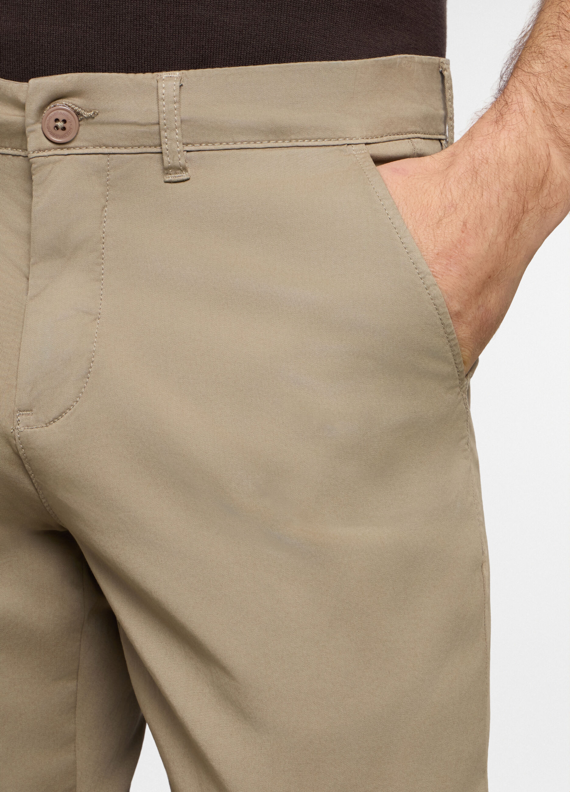 Pantaloni chino slim fit in cotone stretch uomo_2