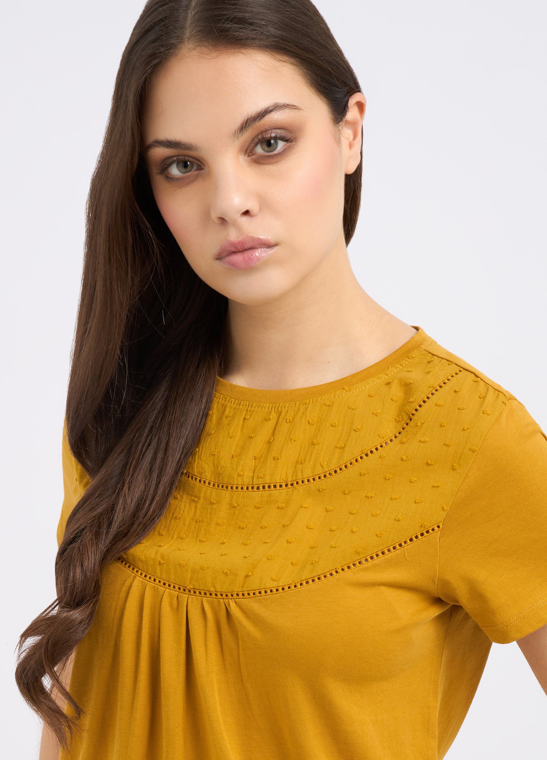 T-shirt in puro cotone con ricami donna_2