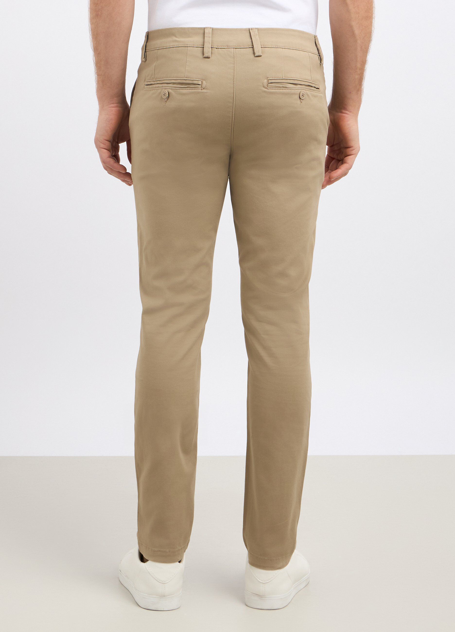 Pantaloni chino in cotone stretch uomo_1