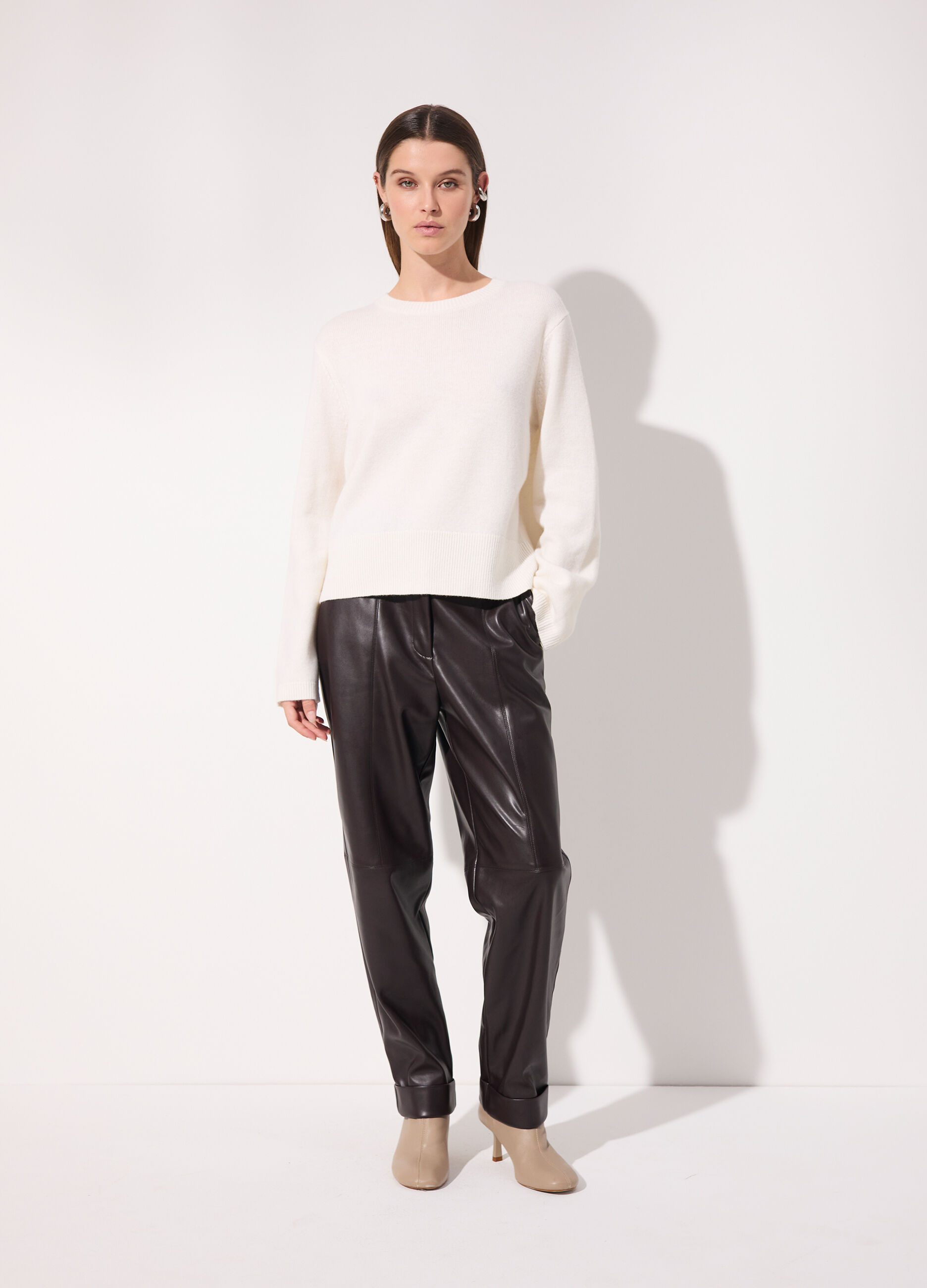 Maglione in pura lana a girocollo donna_0