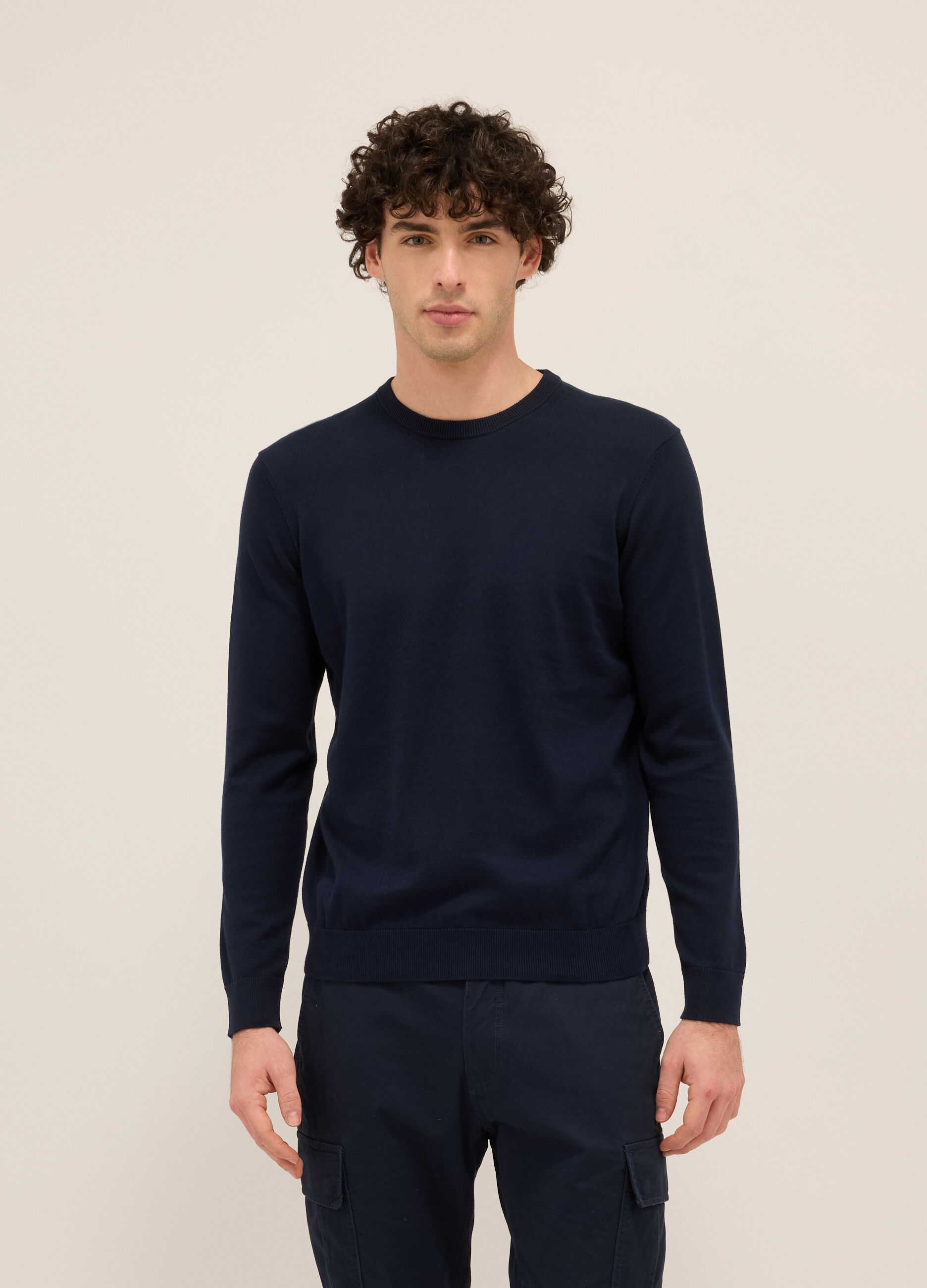 Maglione girocollo in maglia rasata di puro cotone uomo