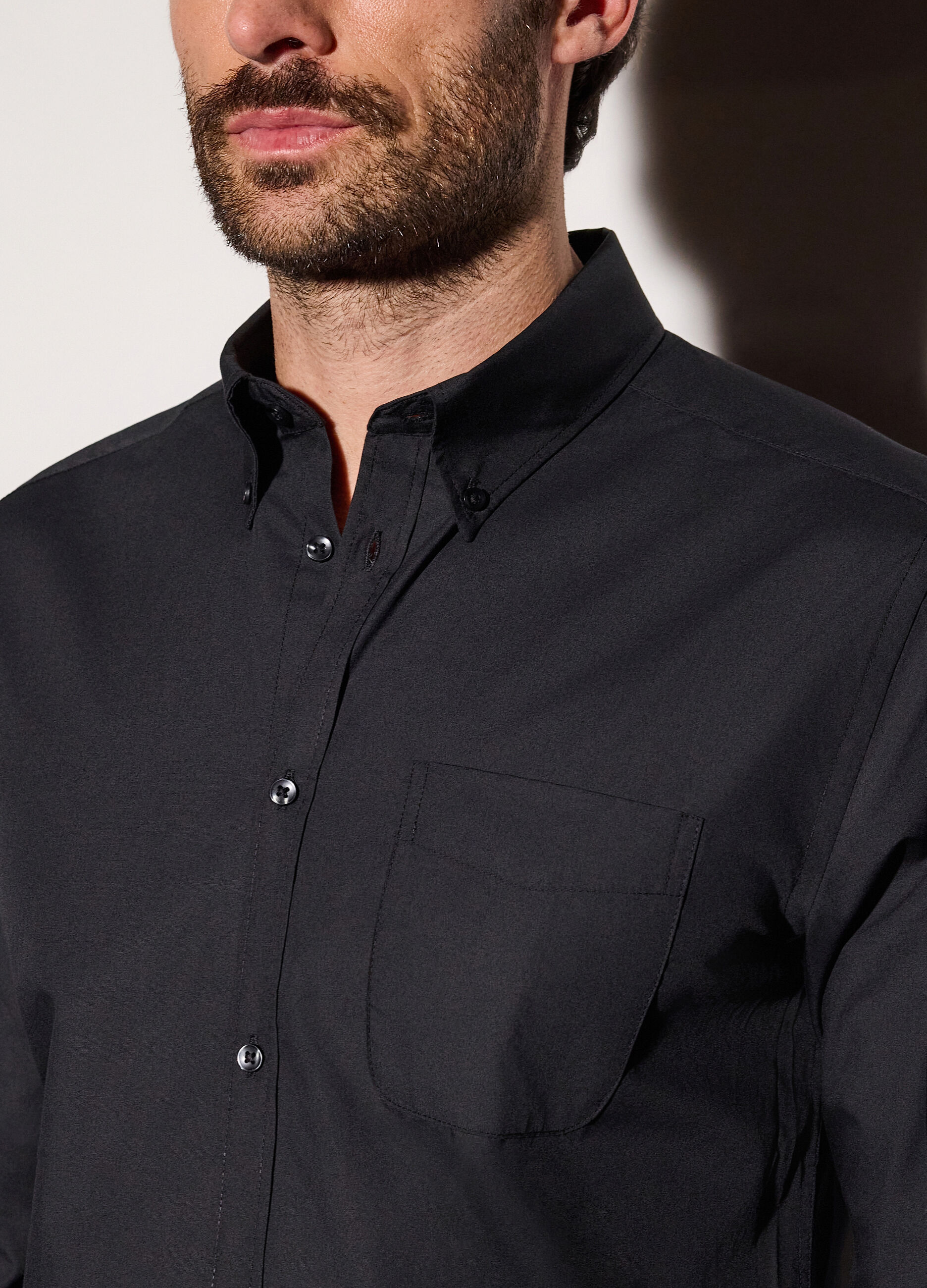 Camicia regular fit con colletto button down uomo_2