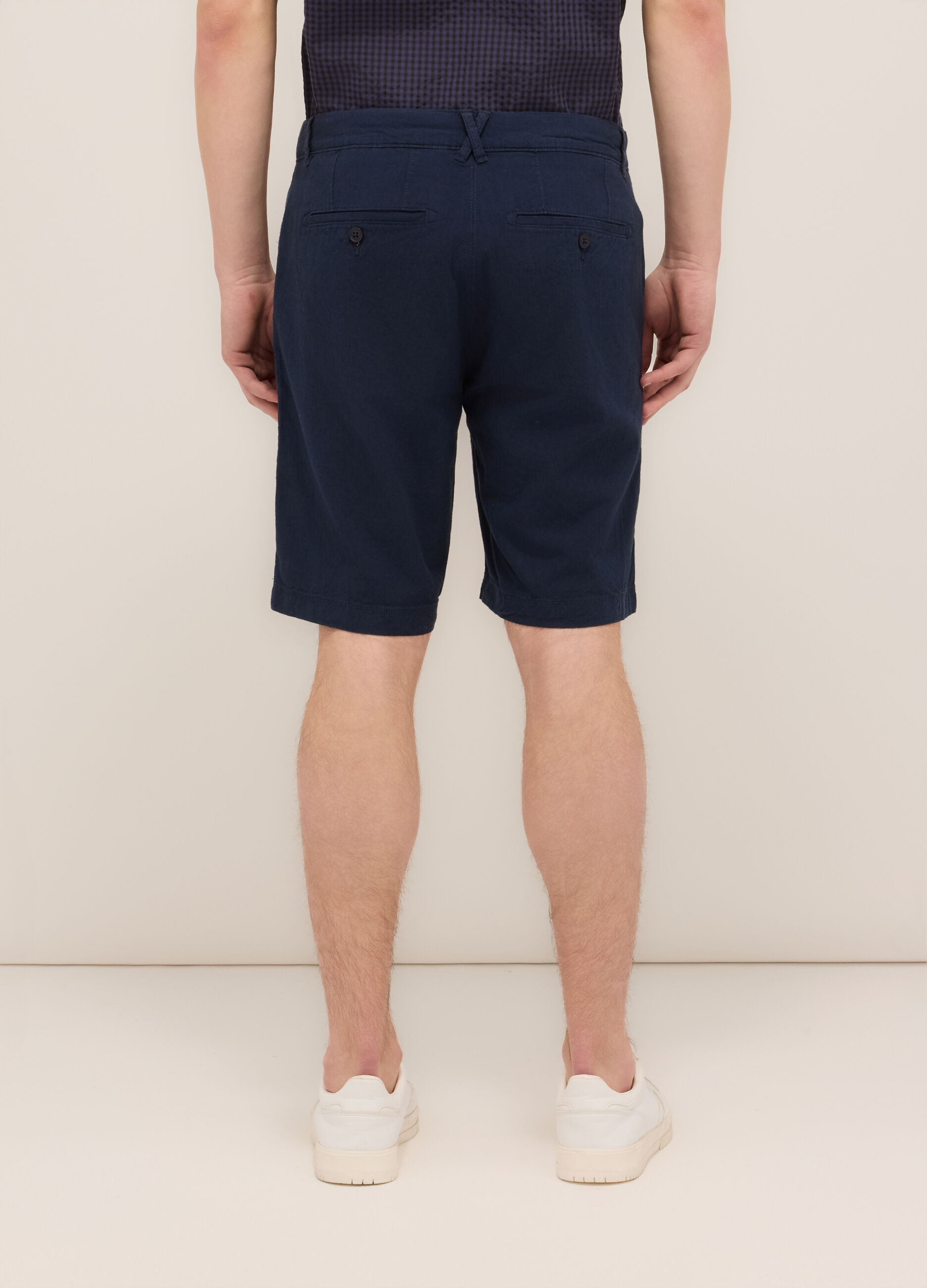 Bermuda in cotone e lino stretch uomo_1