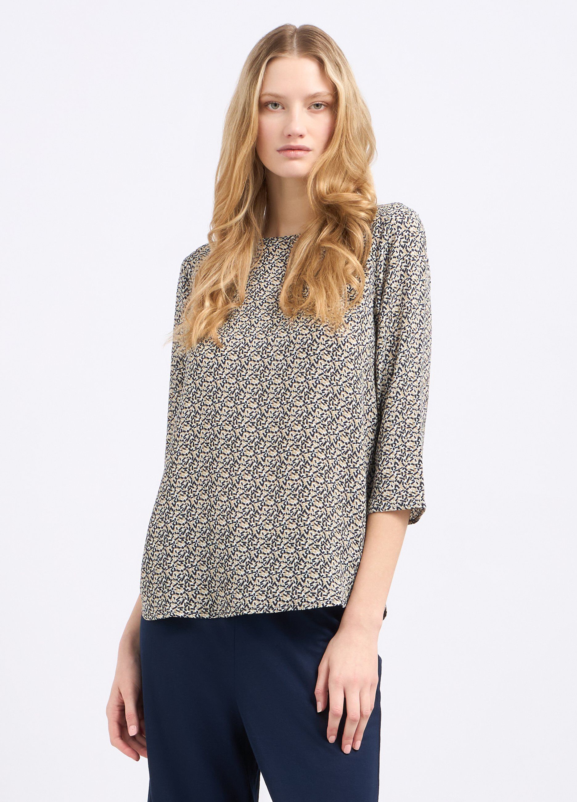 Blusa con scollo rotondo donna_0