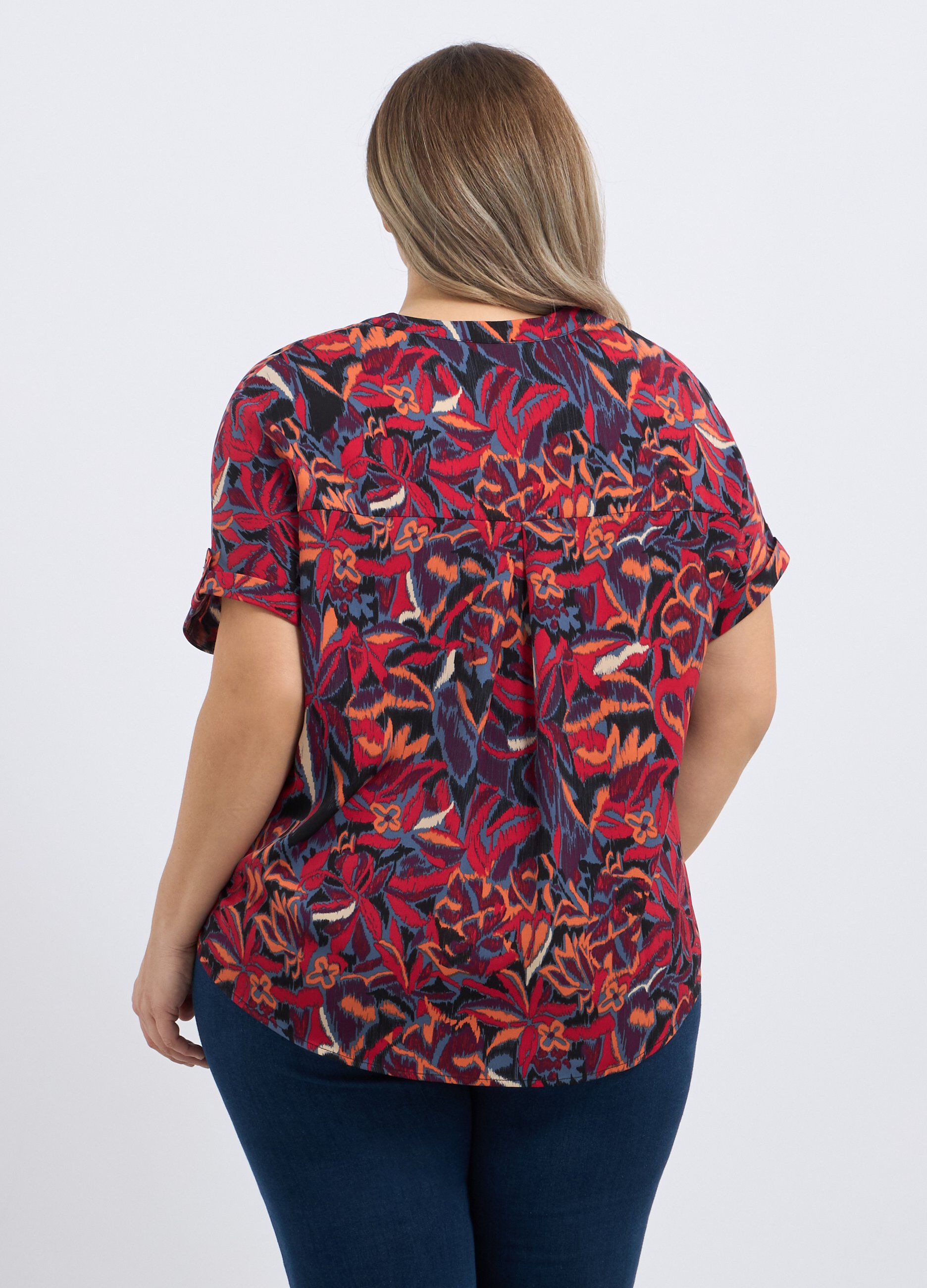 Camicia con scollo a V donna curvy_1