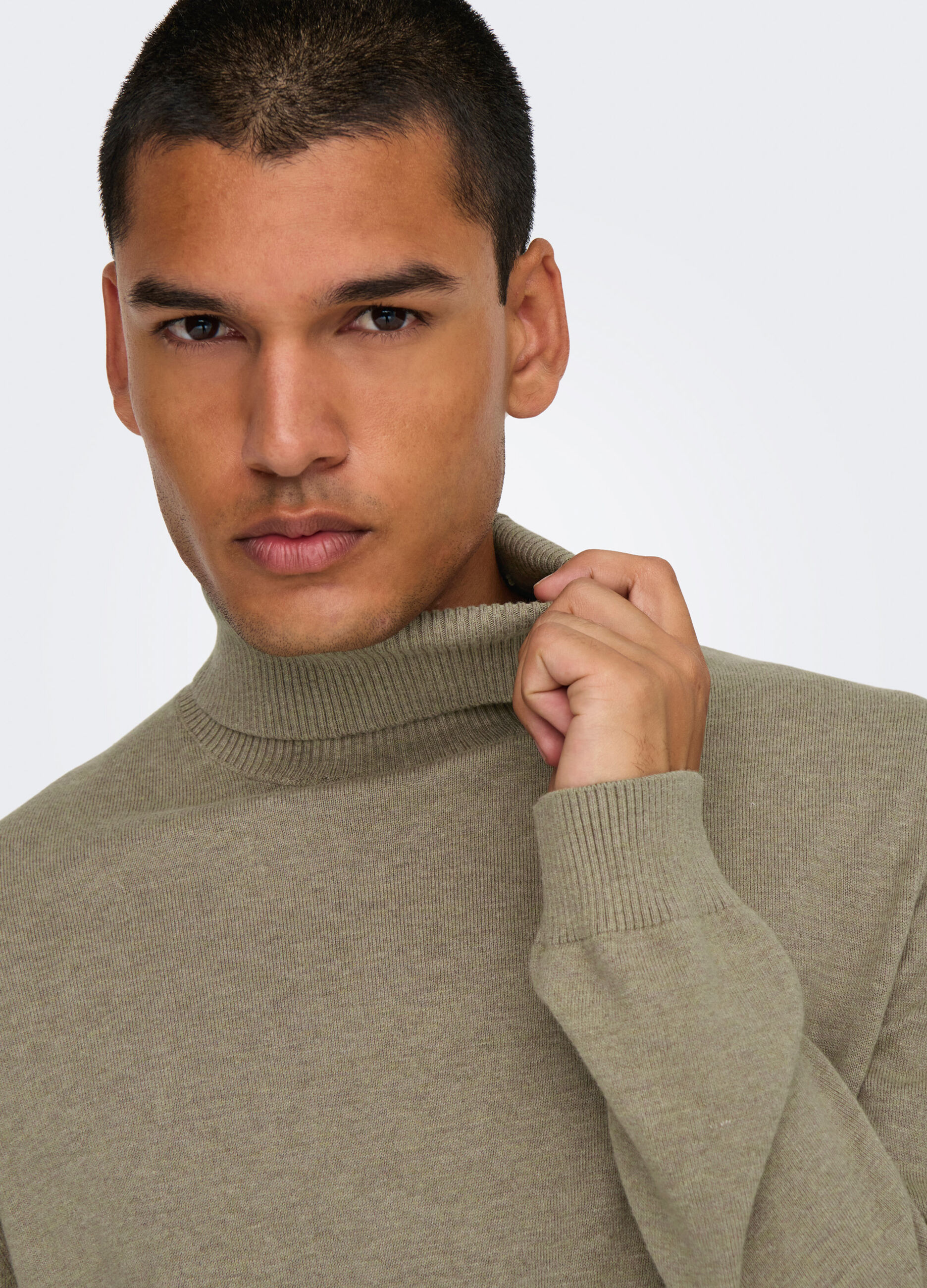 Maglione dolcevita maglia rasata uomo_6