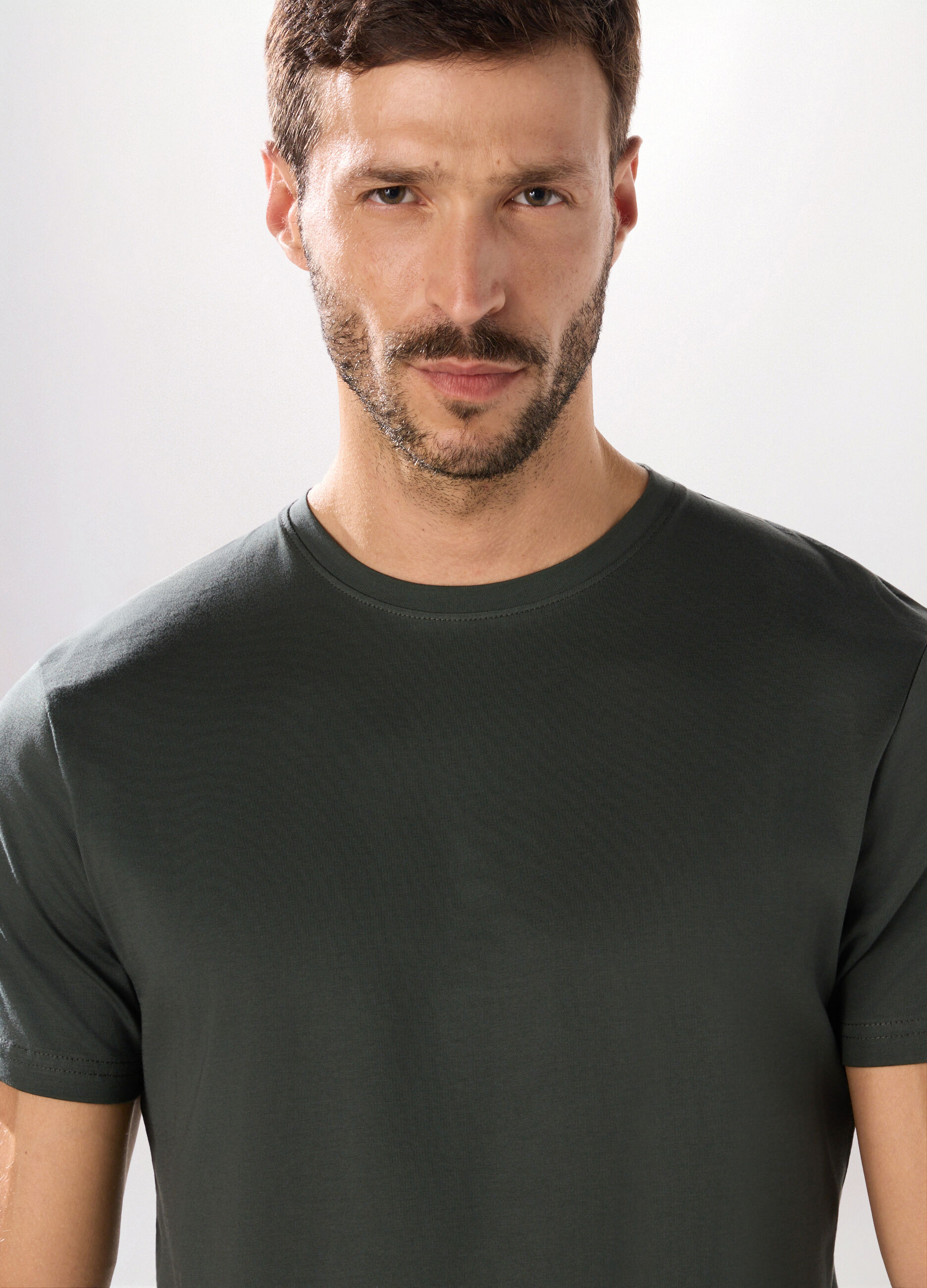 T-shirt girocollo regular fit in cotone uomo_2