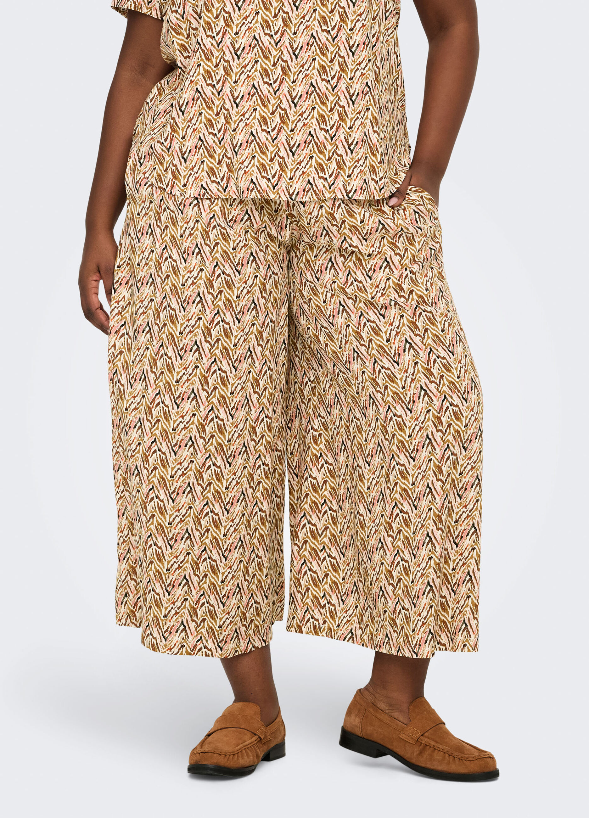 Pantaloni regular fit_1