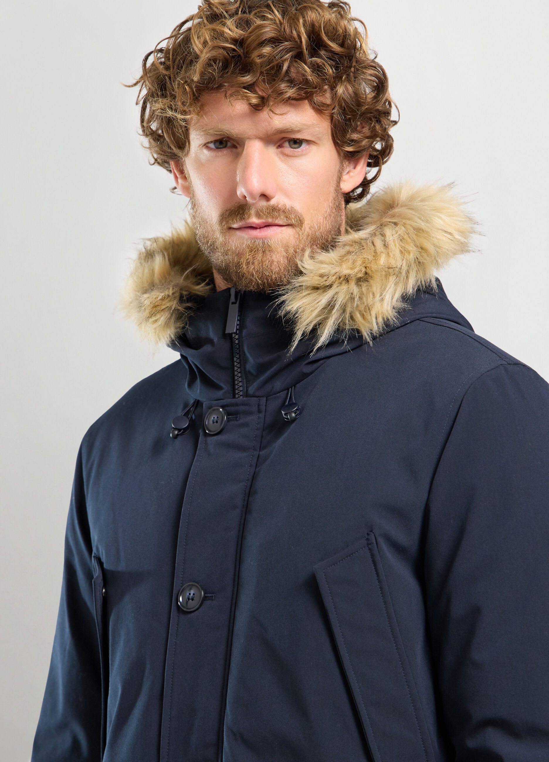 Parka imbottito con cappuccio uomo_2