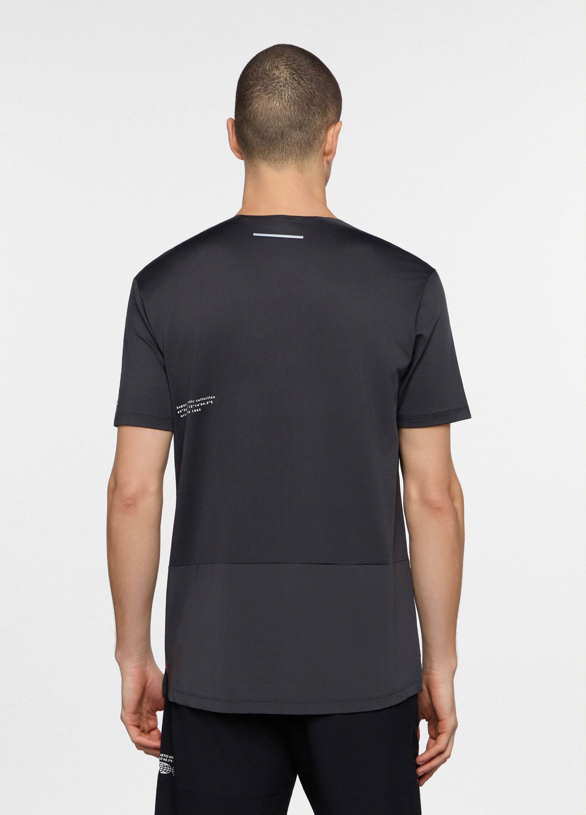 T-shirt sportiva in mesh easy dry uomo_1