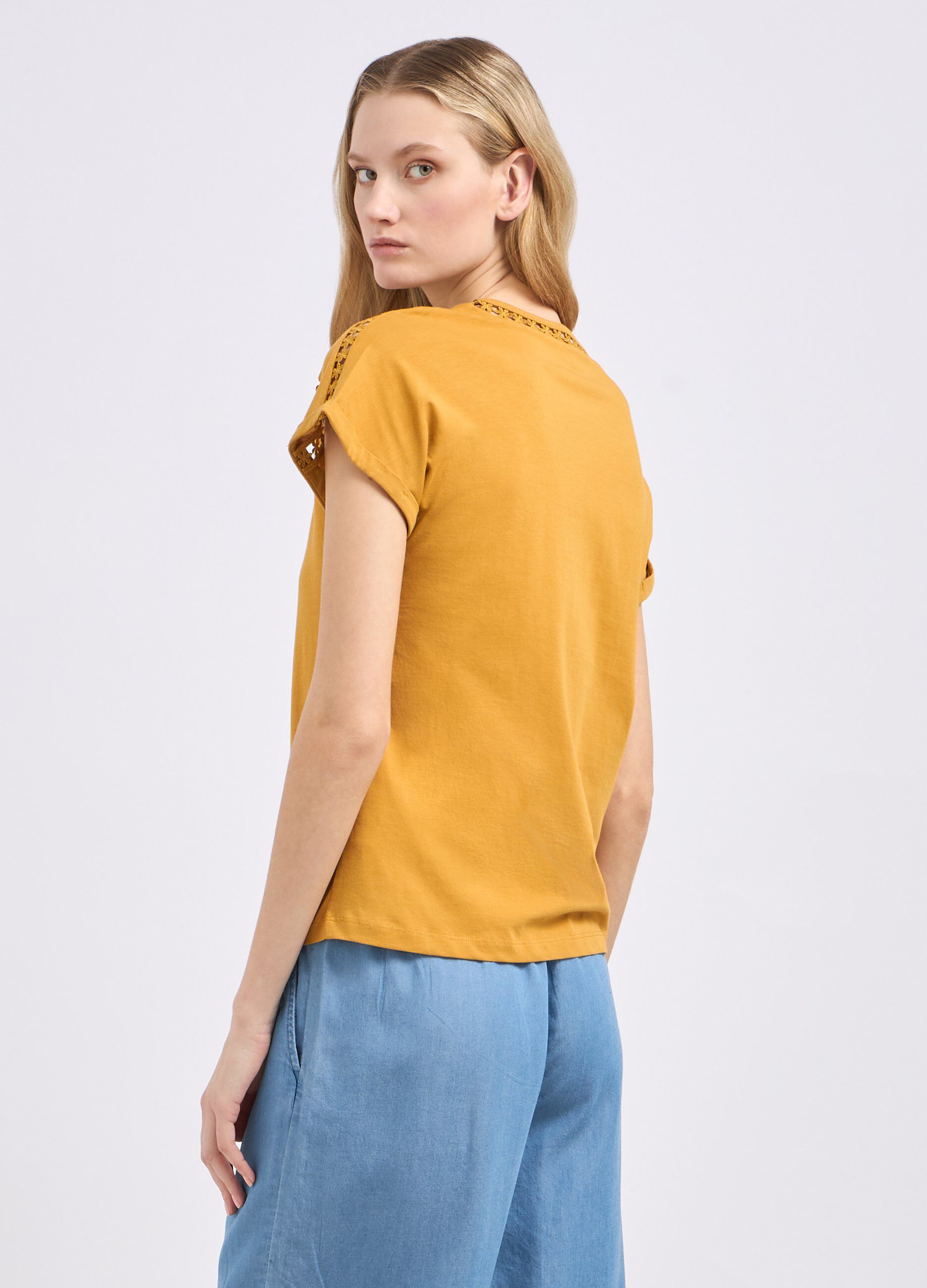 T-shirt in puro cotone con lavorazione donna_1
