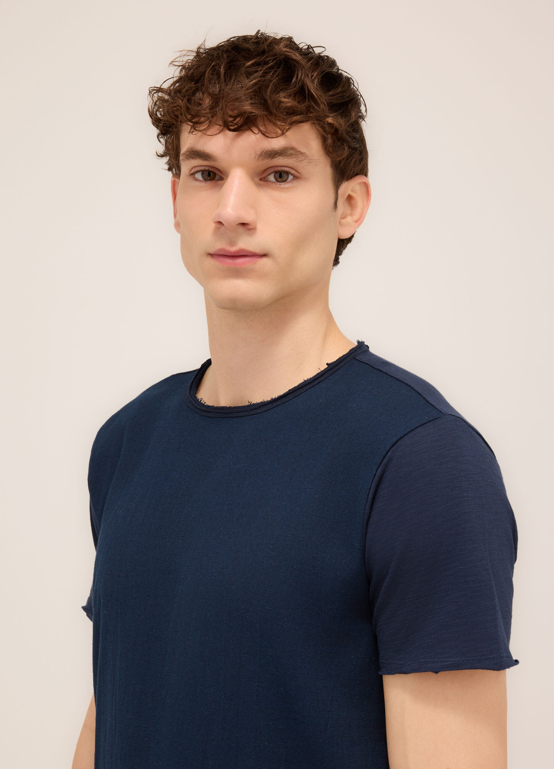 T-shirt girocollo in cotone e lino uomo
