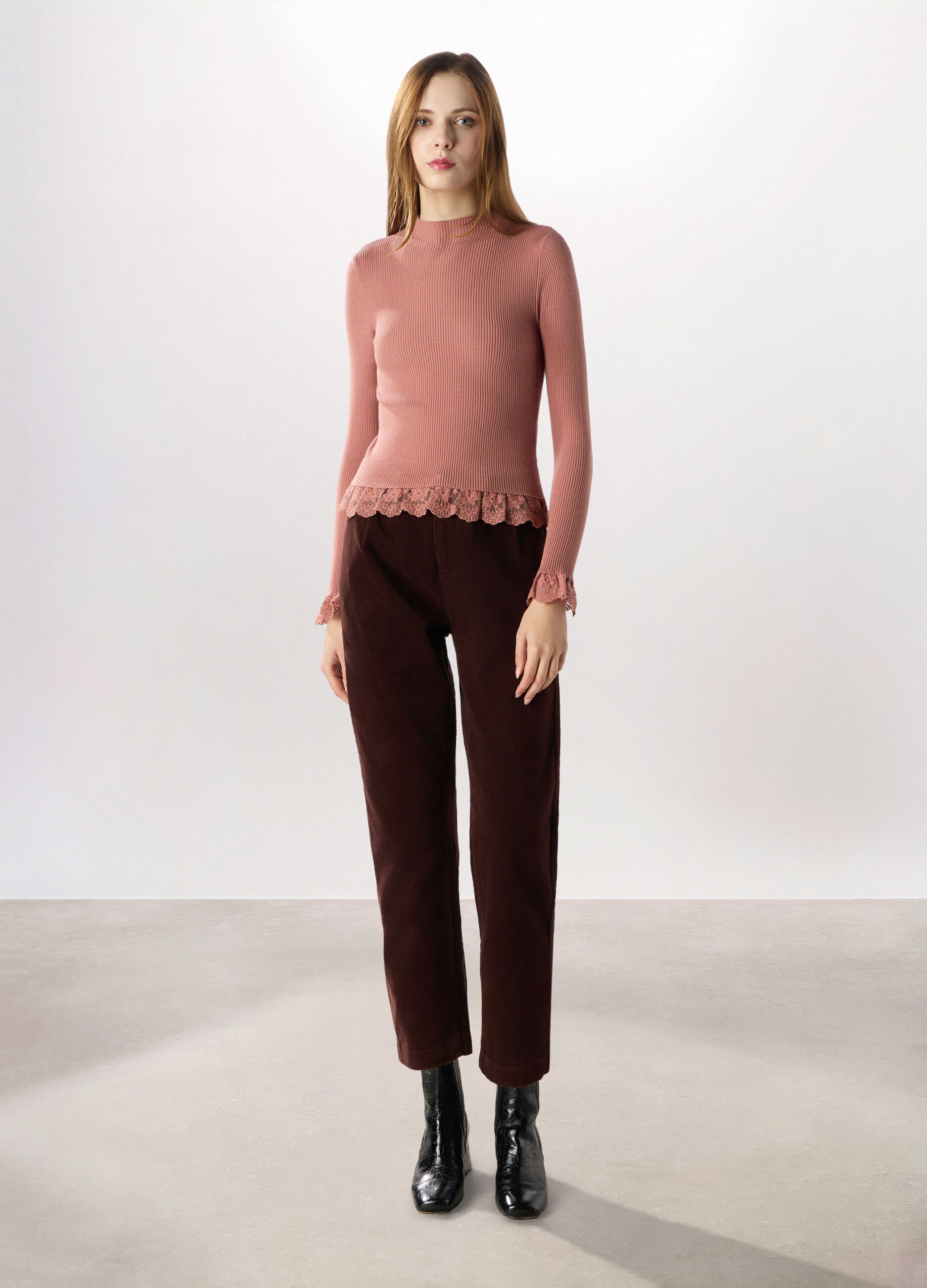 Pantaloni in velluto a coste di cotone stretch donna_0