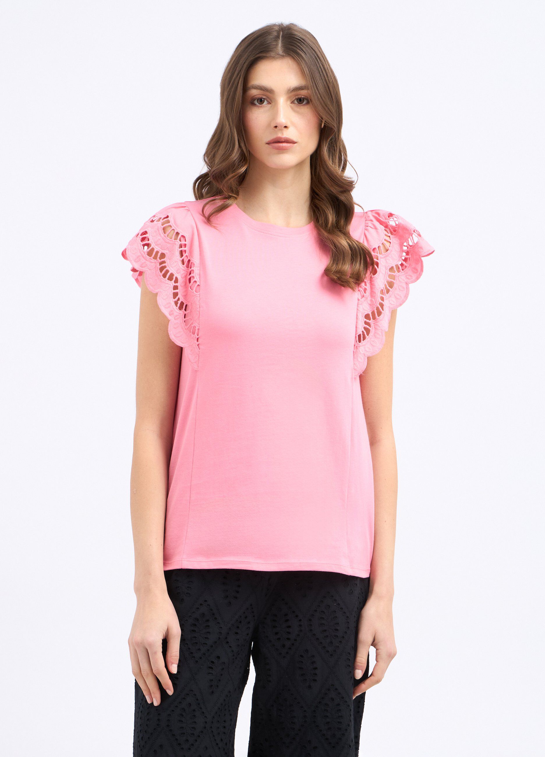 T-shirt con maniche ad aletta lavorate donna_0