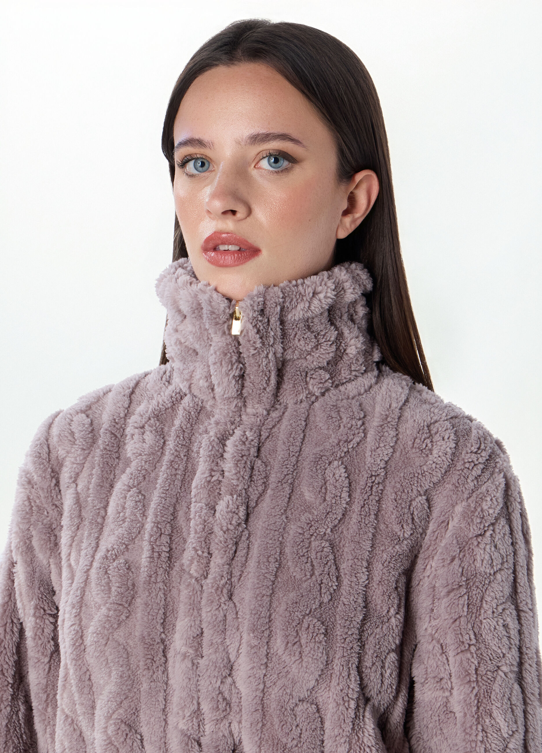 Top pigiama in fake fur a collo alto donna_2