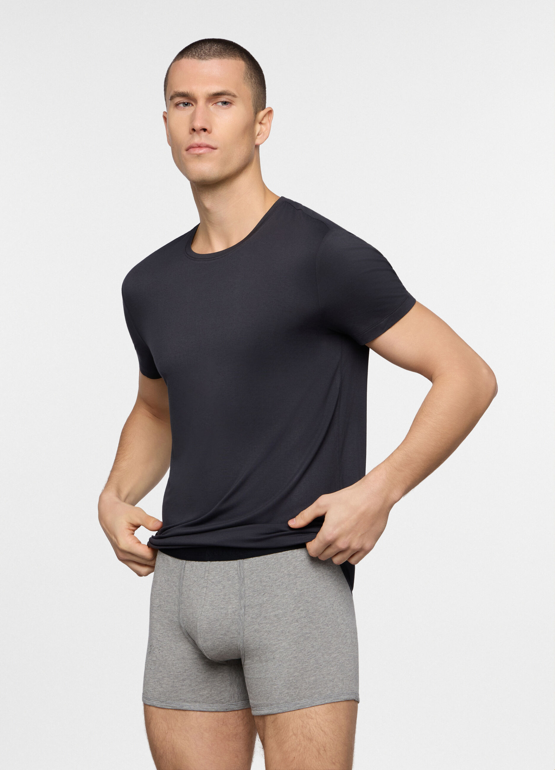 T-shirt girocollo in viscosa di bamb&ugrave; uomo_0