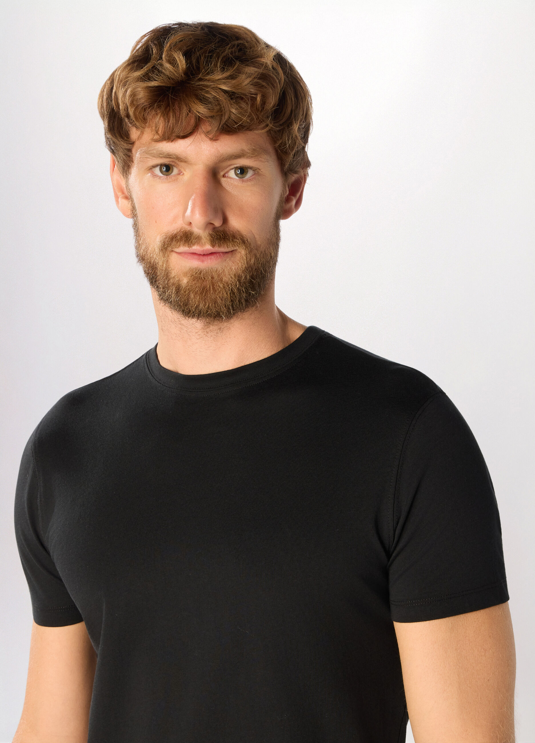 T-shirt girocollo slim fit in cotone uomo_2