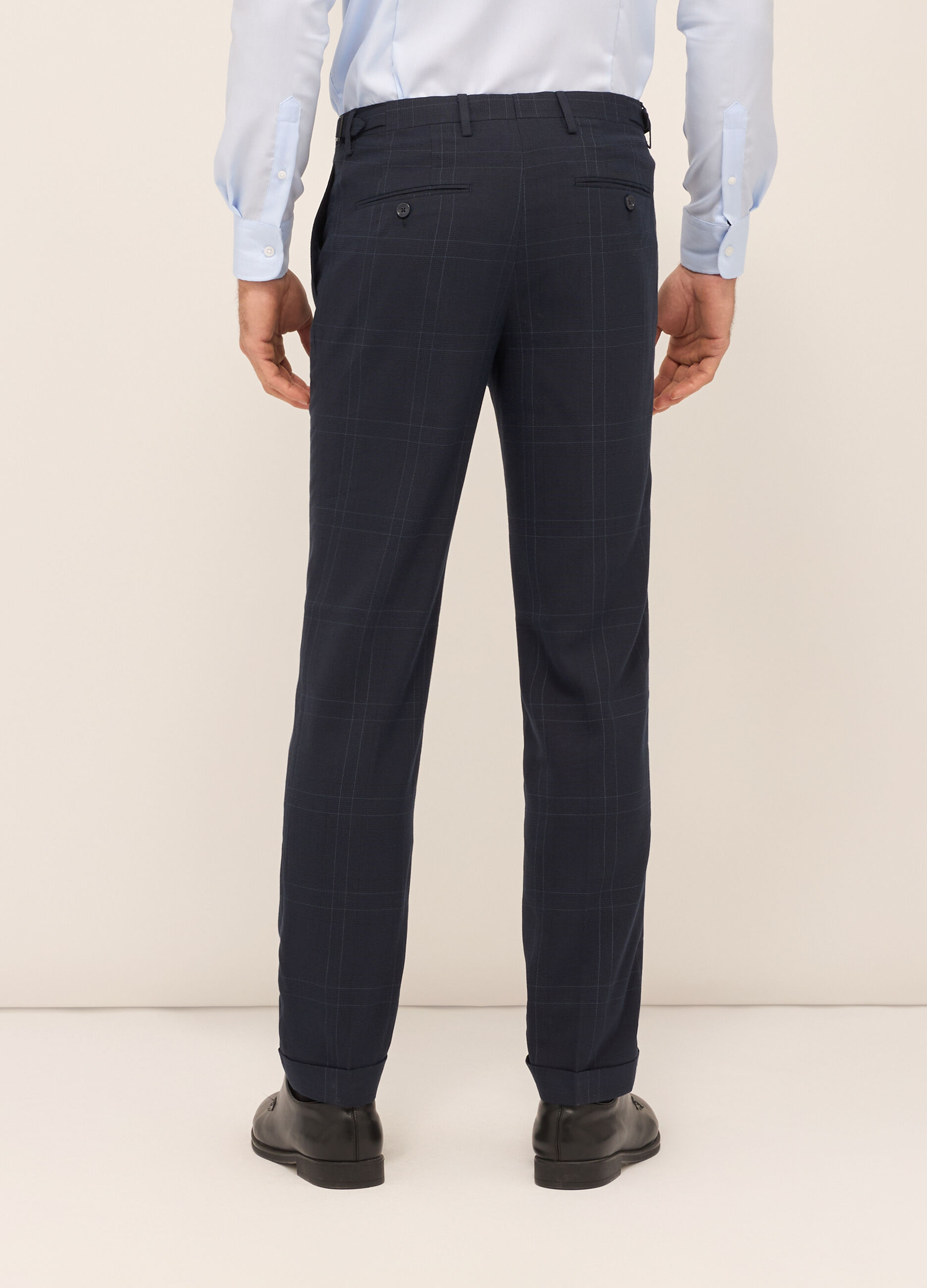 Pantaloni classici in tessuto stretch a quadri uomo_1