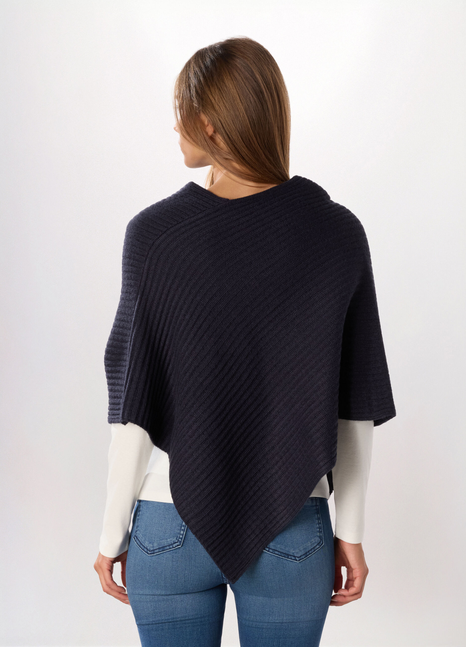 Poncho tricot con lavorazione jacquard donna_1