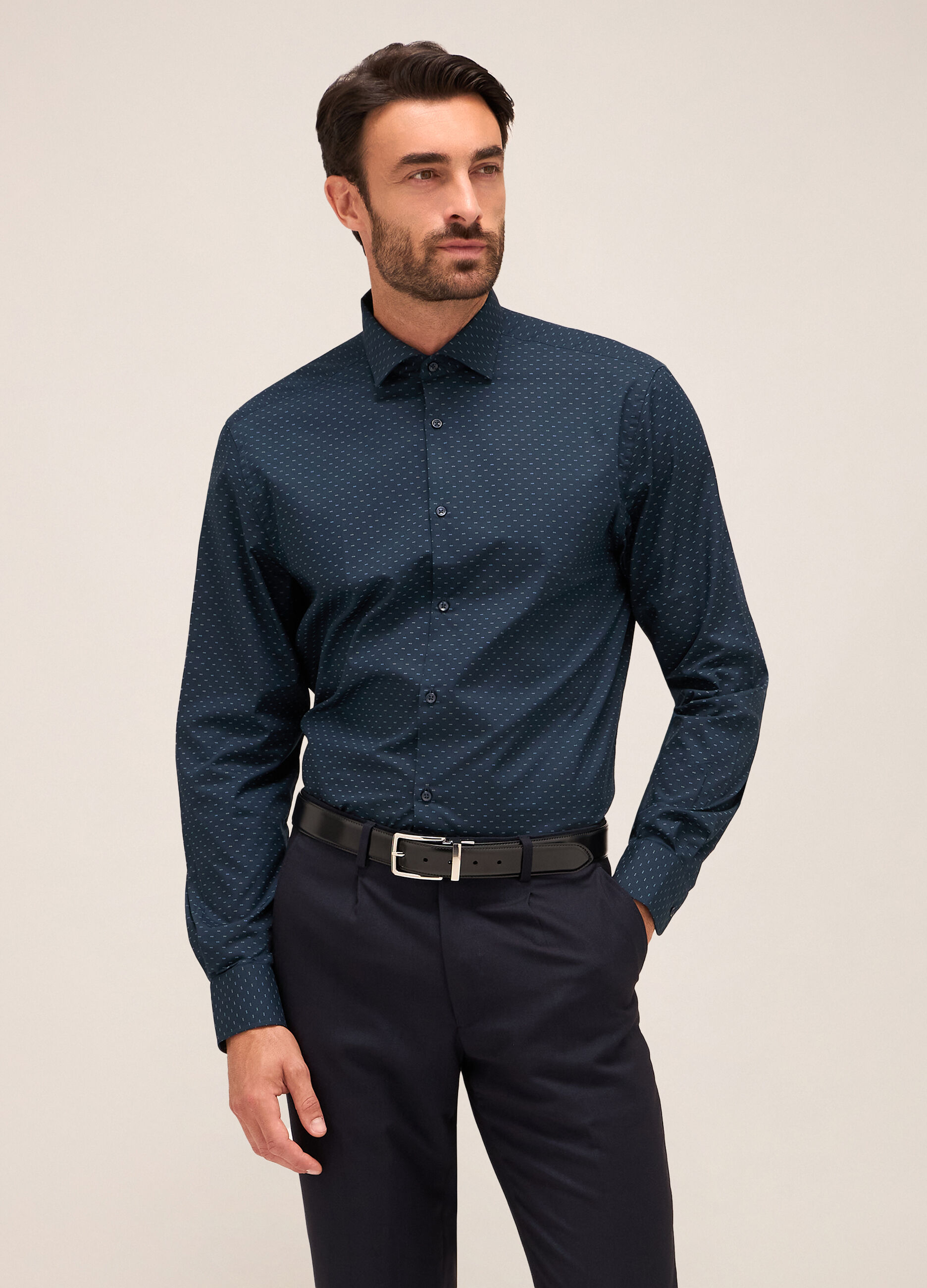 Camicia regular fit colletto classico in misto cotone uomo_0