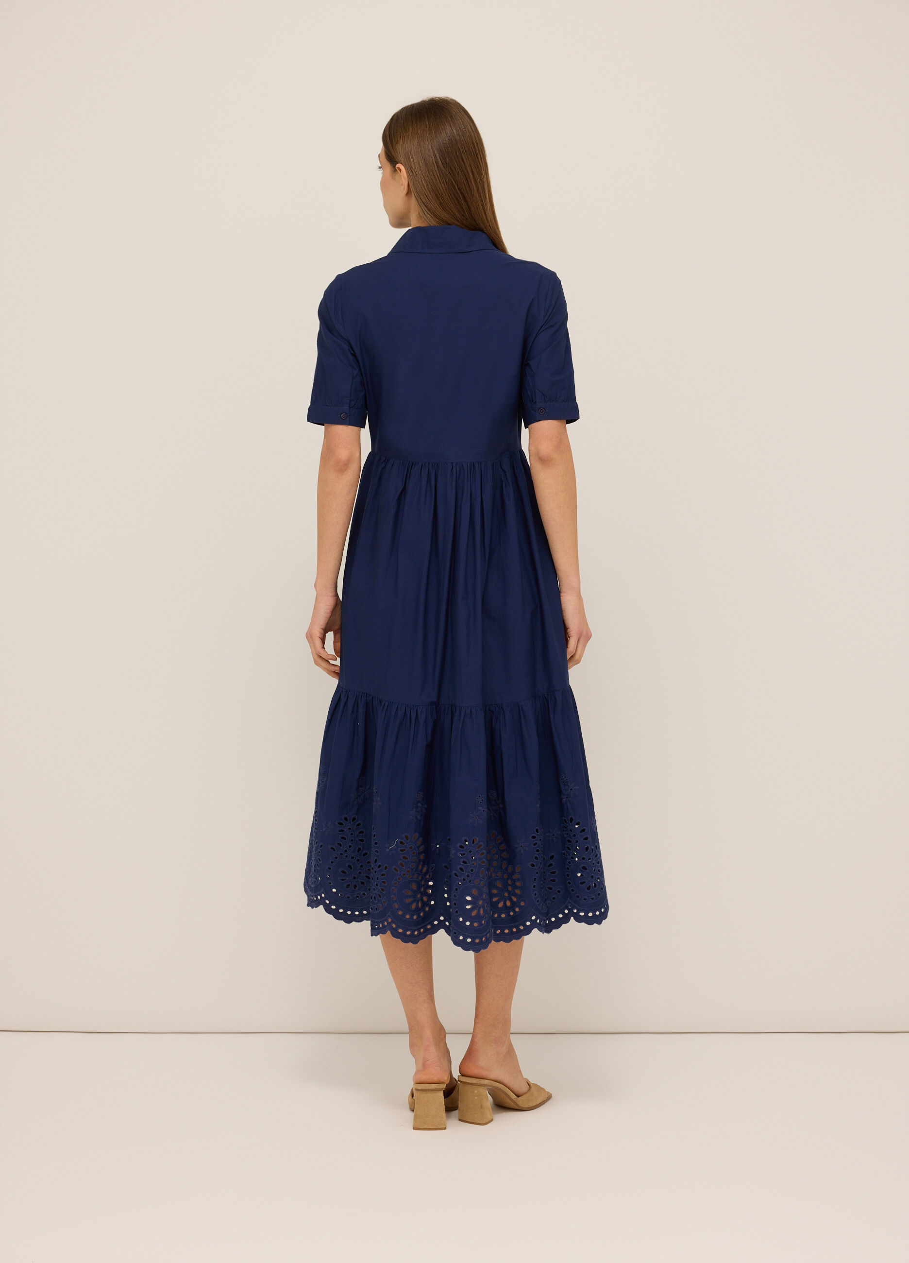 Abito lungo in cotone con ricami donna_1
