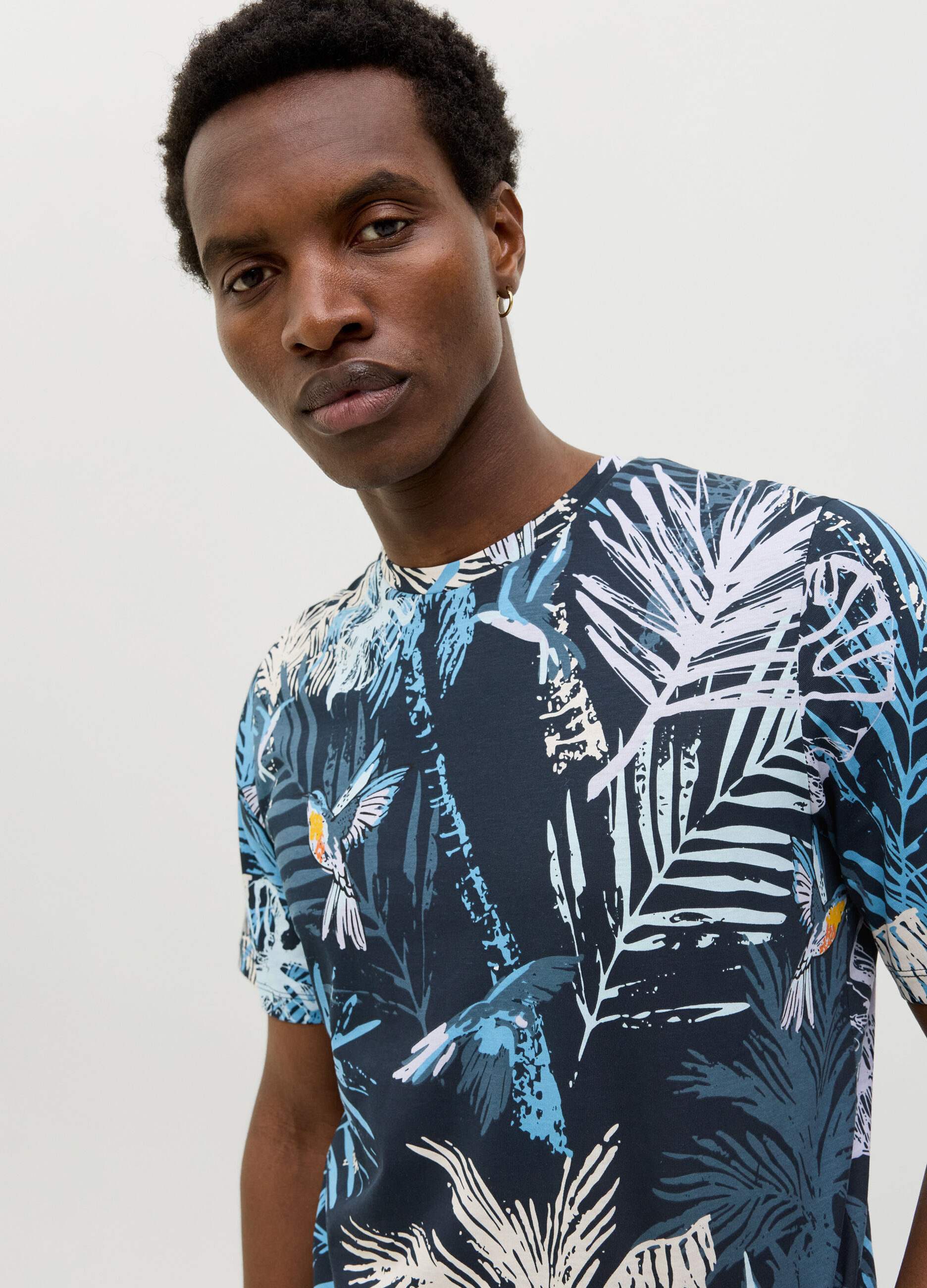 T-shirt standard fit con stampa uomo