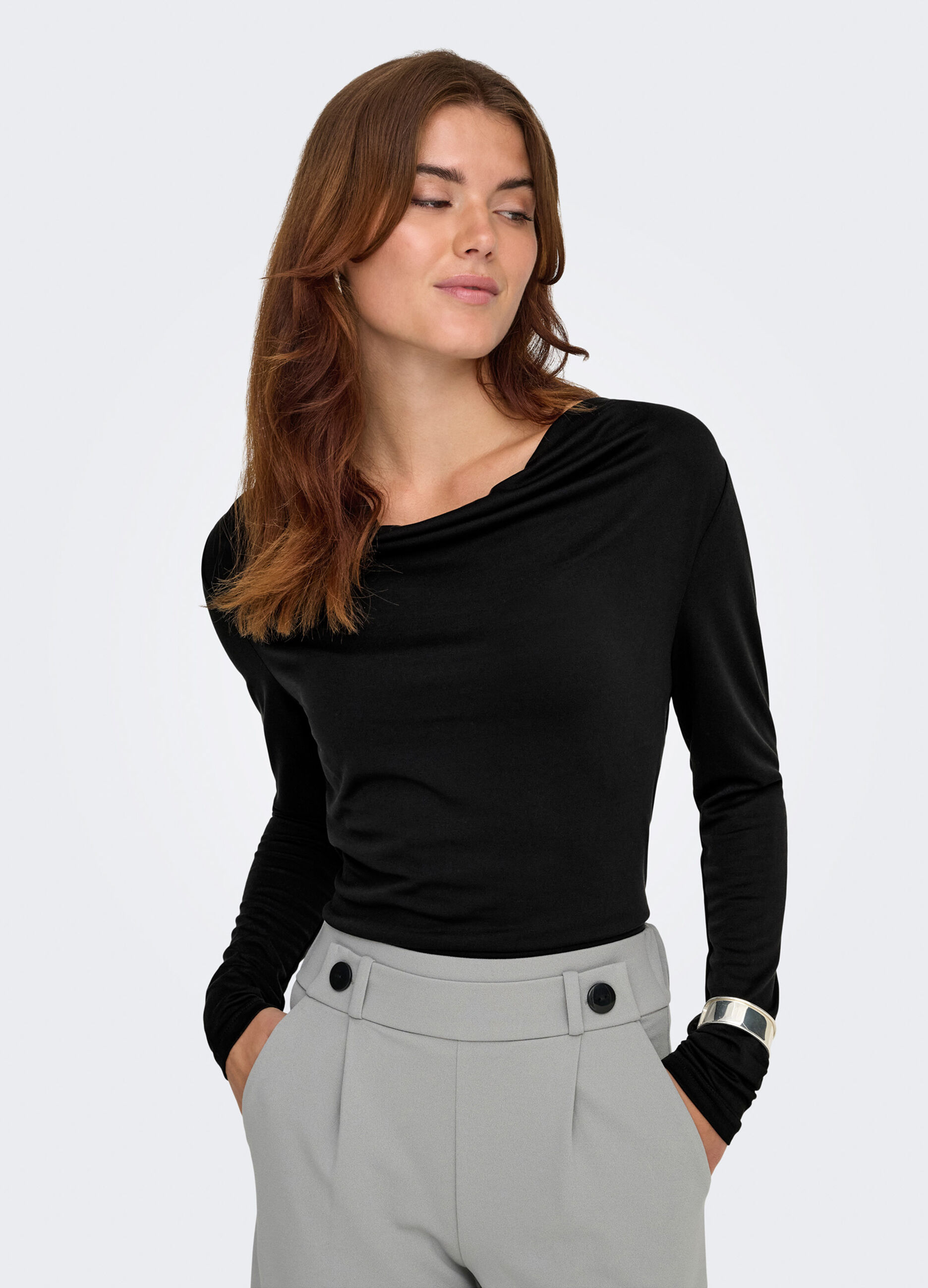 T-shirt con scollo drappeggiato donna_3