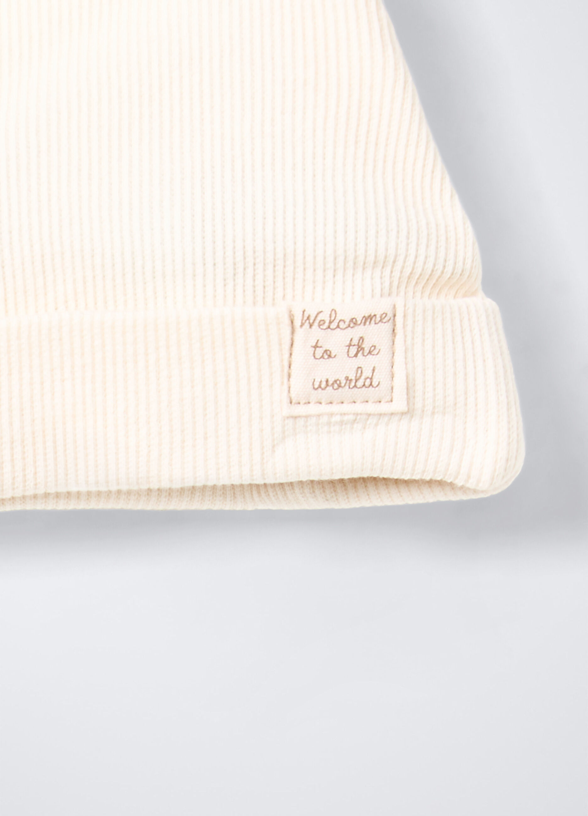 Set berretto + scarpine in costina di puro cotone neonata