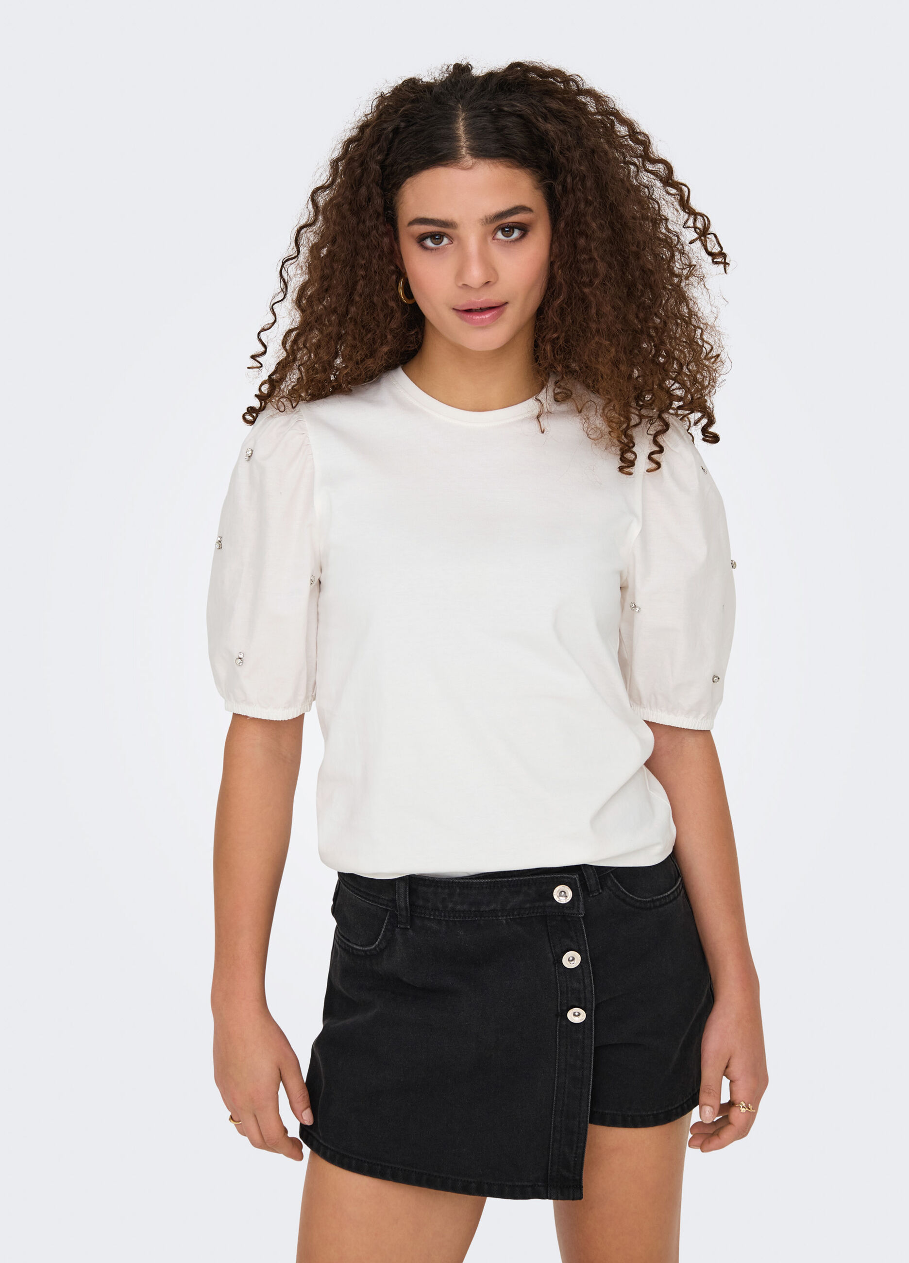 T-shirt con maniche voluminose 