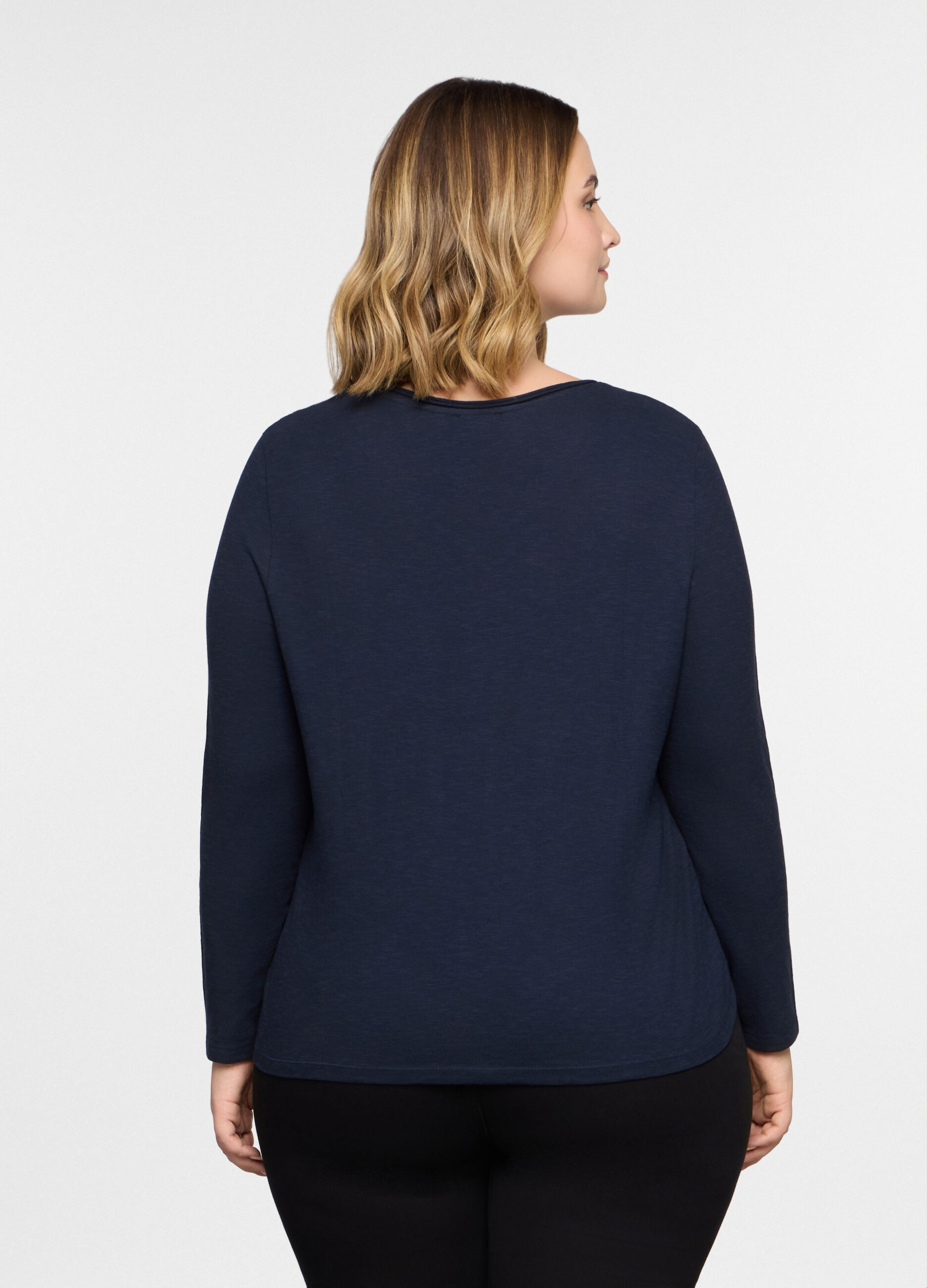 T-shirt con scollo a V in jersey slub donna curvy_1