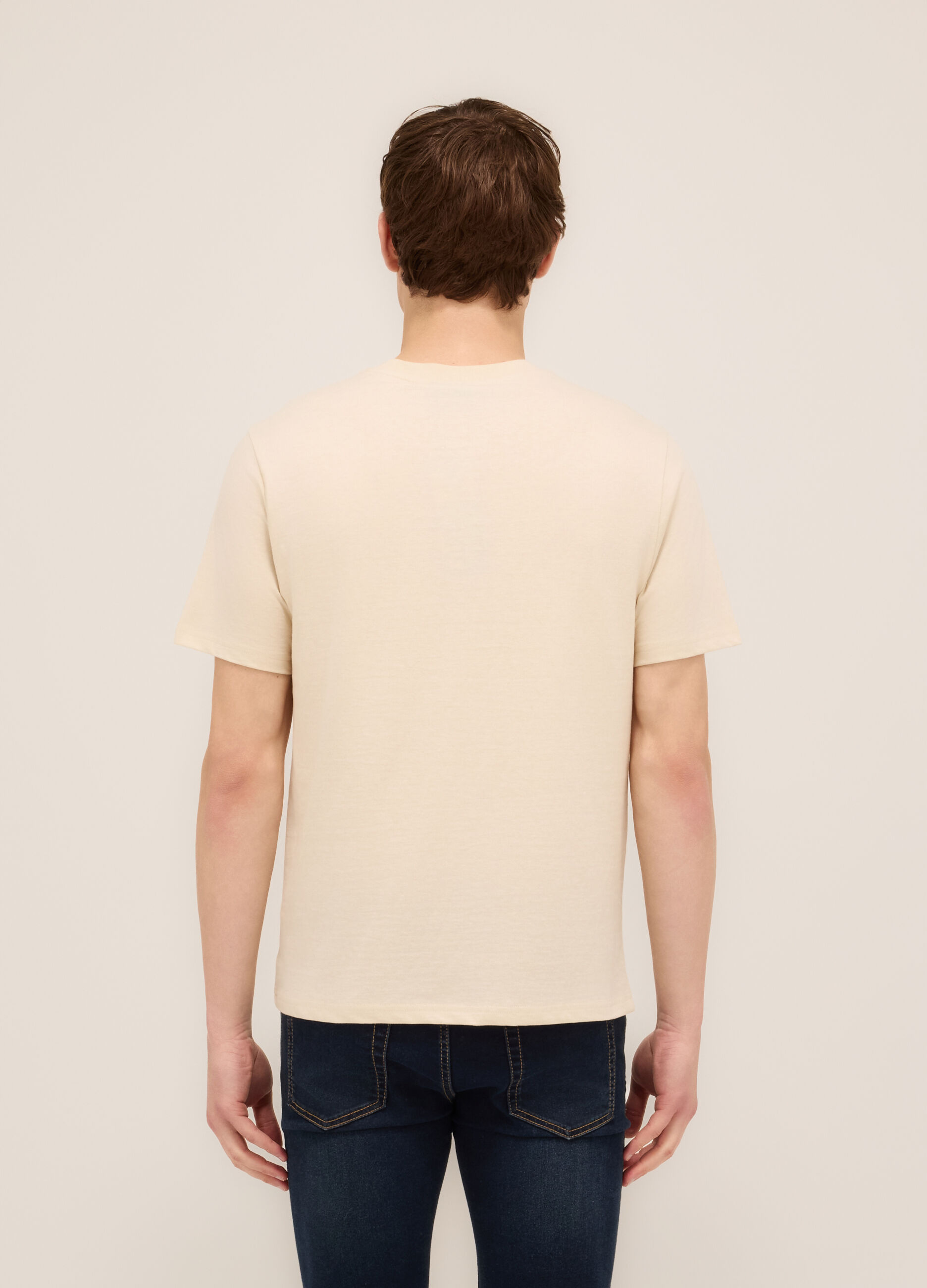 T-shirt girocollo stampa Attack on Titan uomo_1