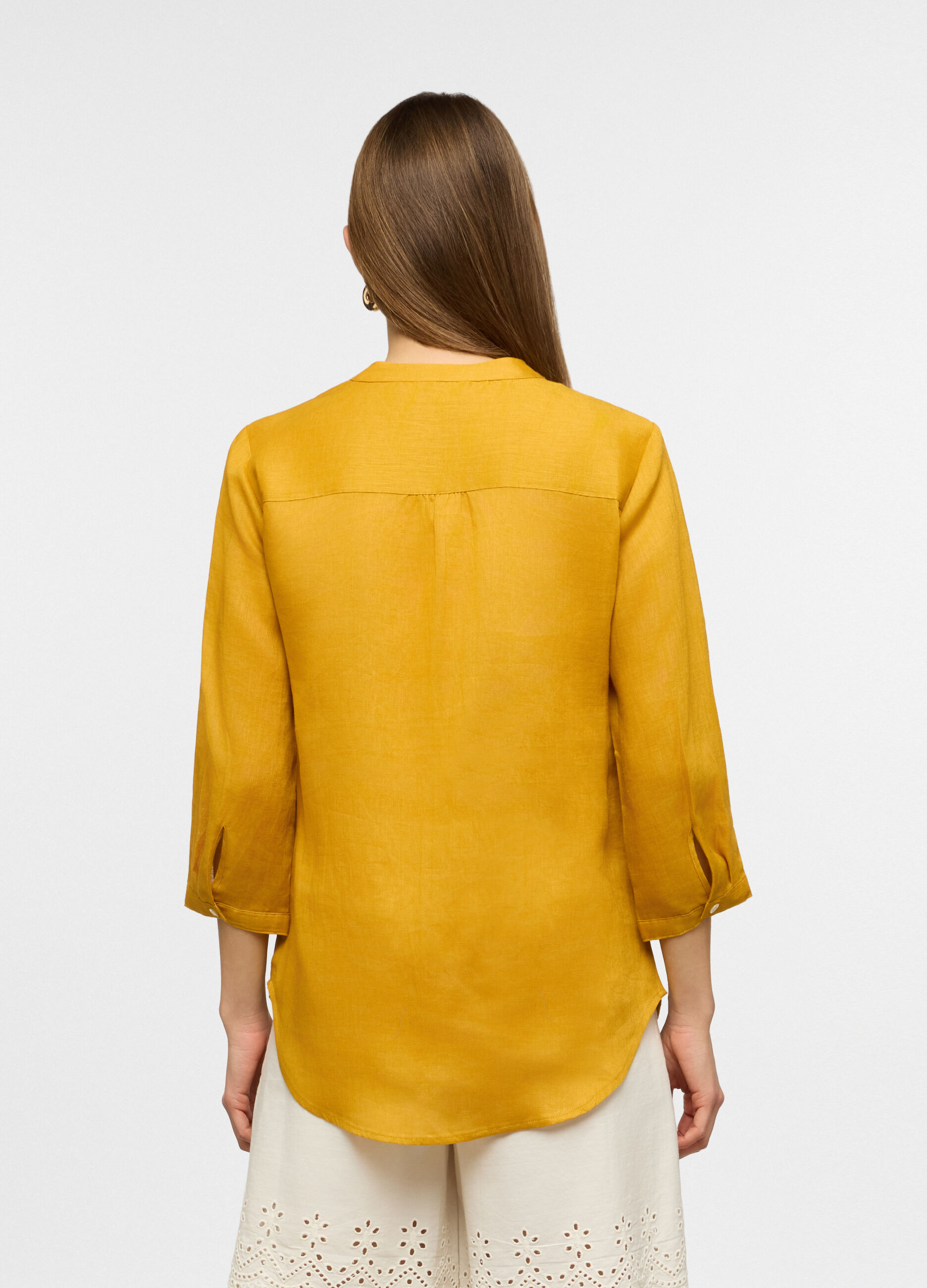 Camicia fit regular con collo coreano in puro lino donna_1