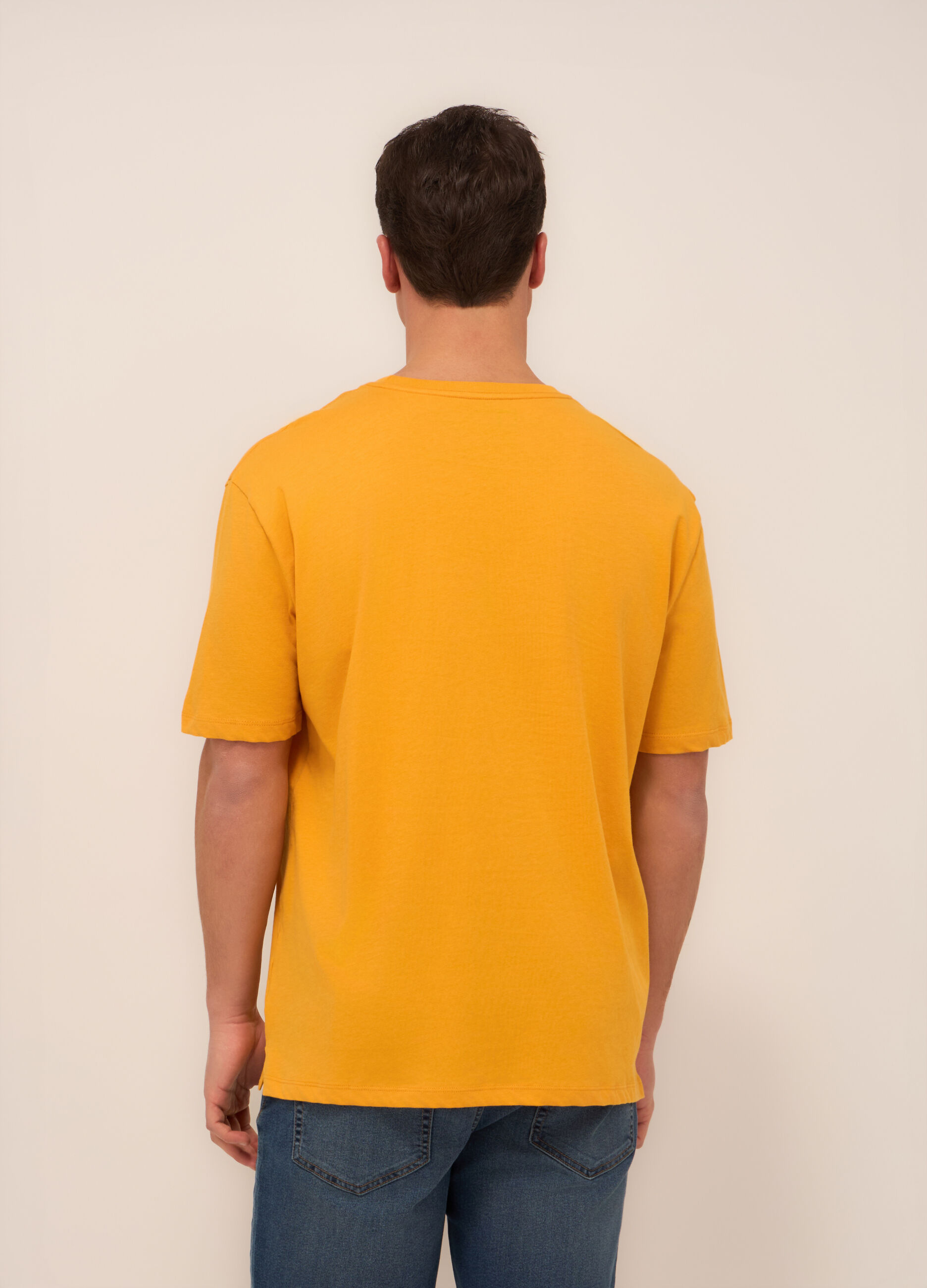 T-shirt in jersey di cotone con taschino uomo_1