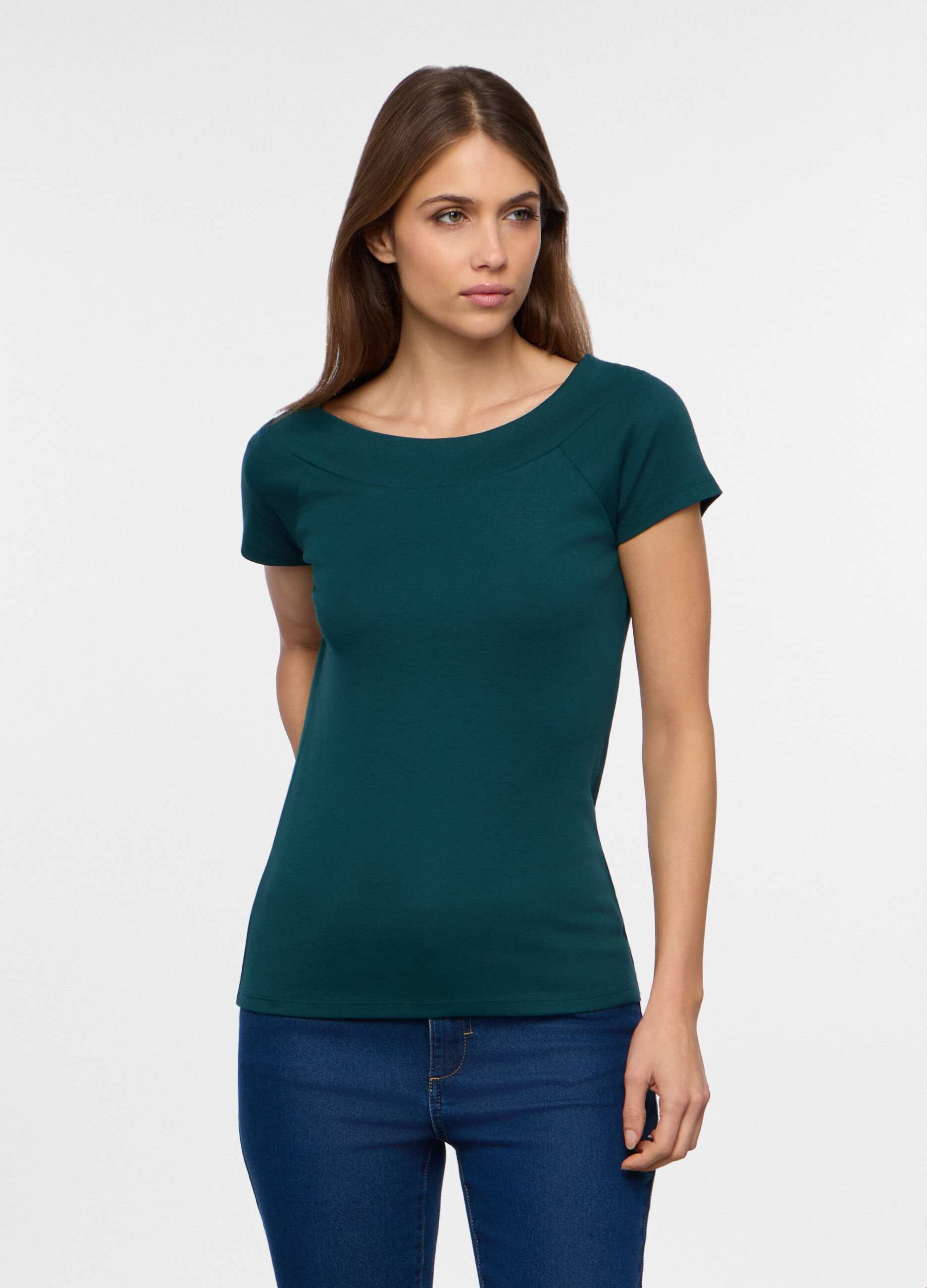 T-shirt con scollo a barchetta donna_0