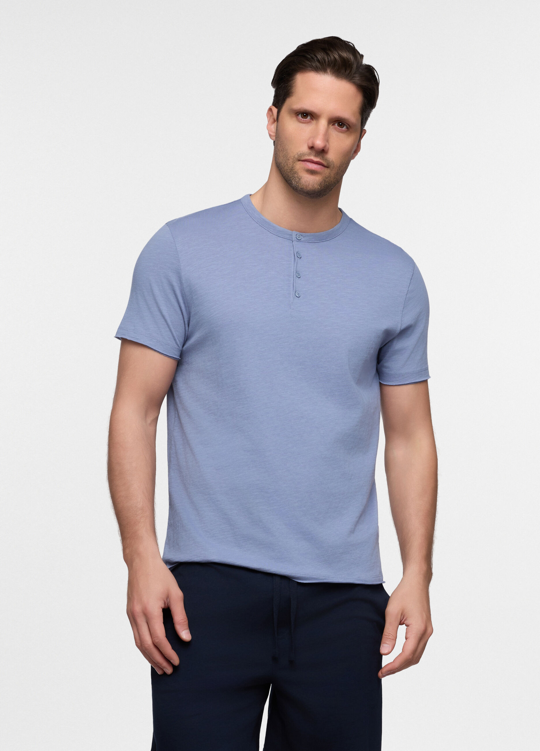 T-shirt collo serafino in cotone uomo_0