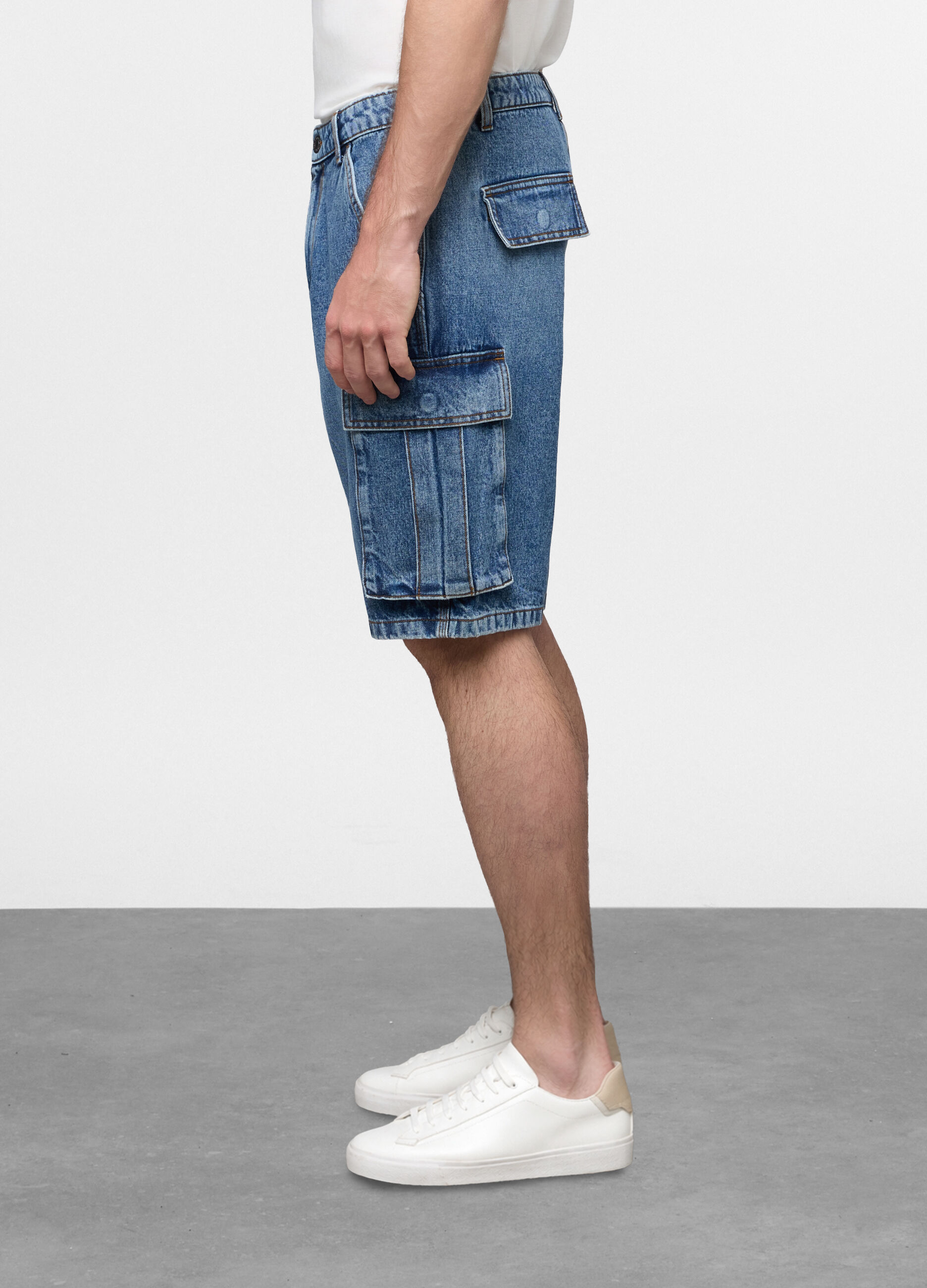 Short cargo in denim di cotone uomo_1