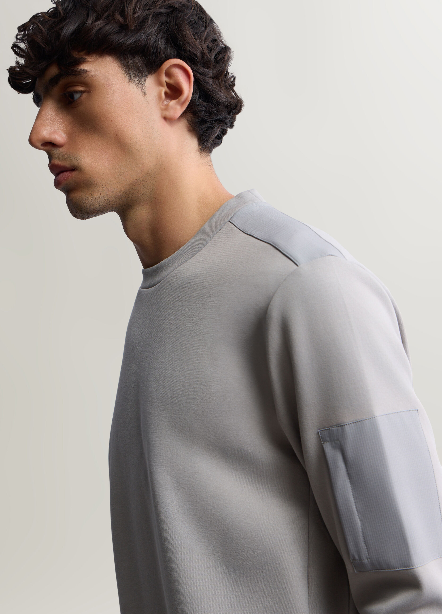 Felpa girocollo in interlock misto cotone uomo_2
