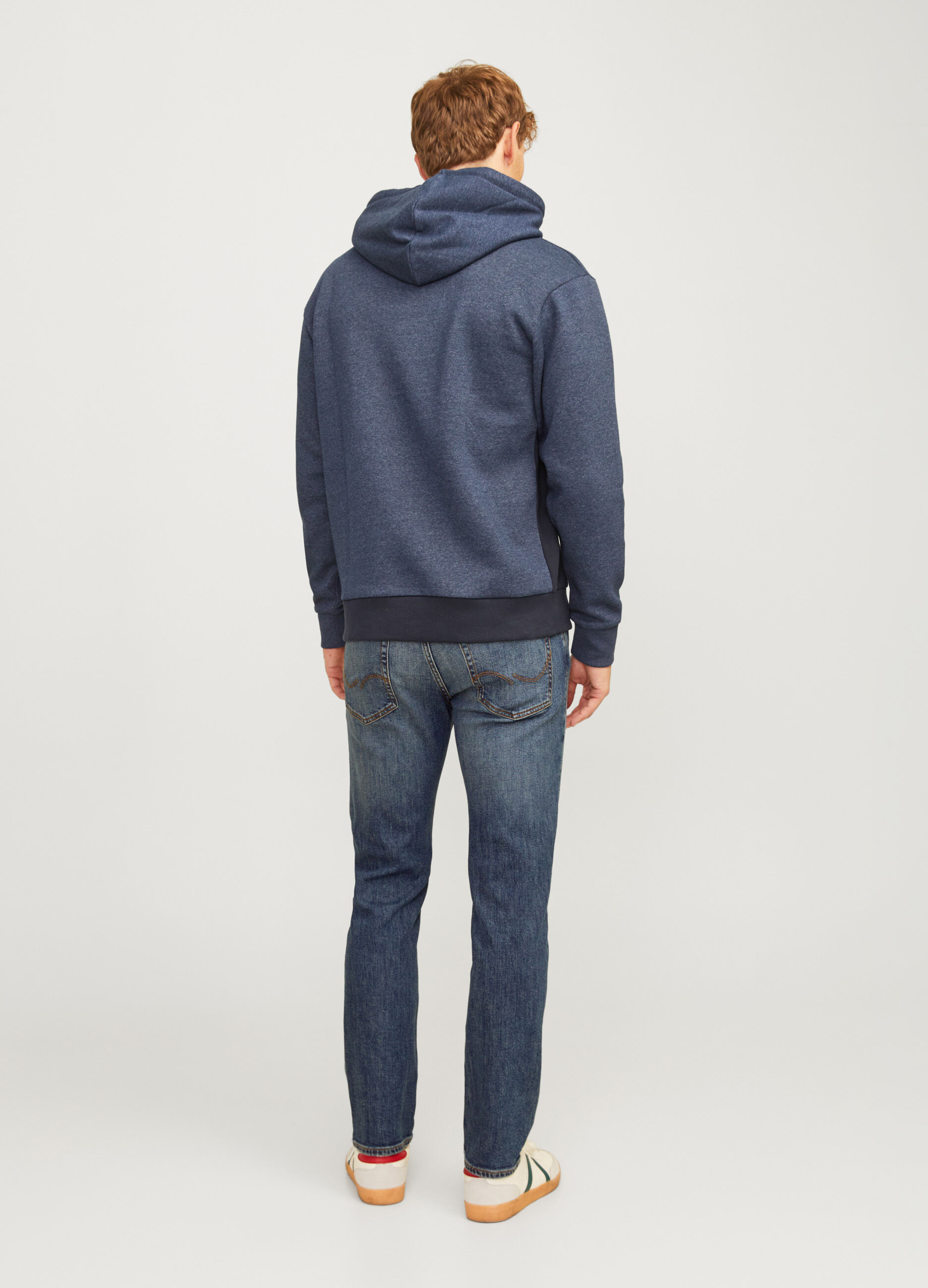 Jeans regular fit in denim lavato uomo_1