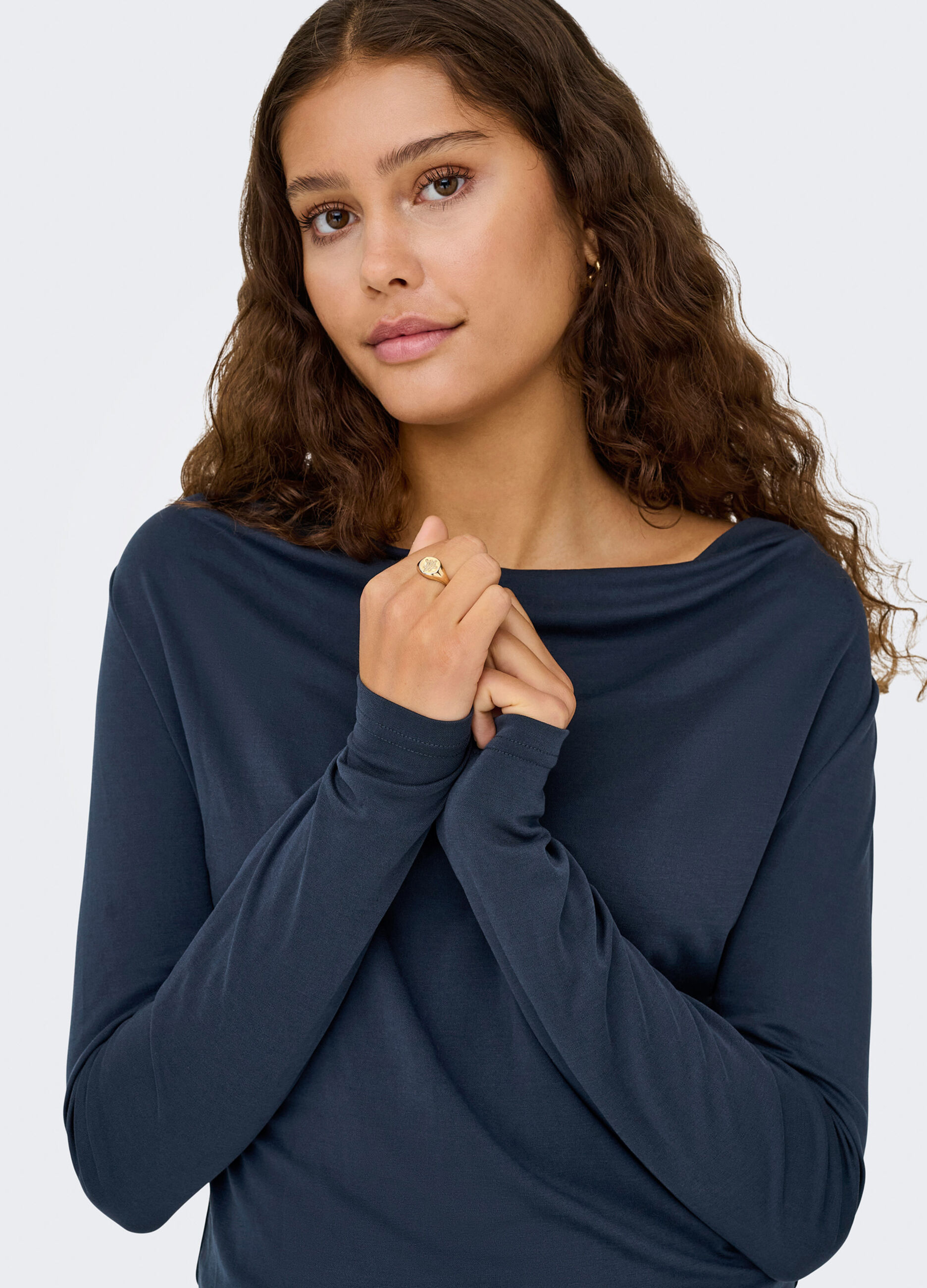 T-shirt con scollo drappeggiato donna_4