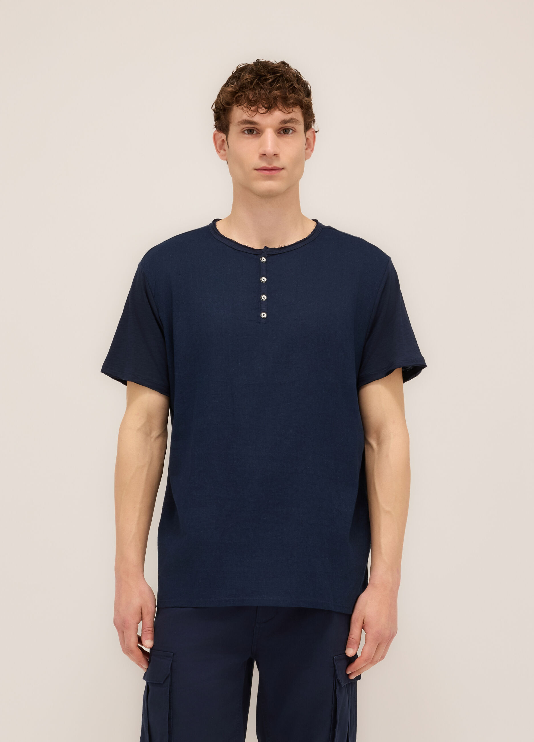 T-shirt serafino in cotone e lino uomo