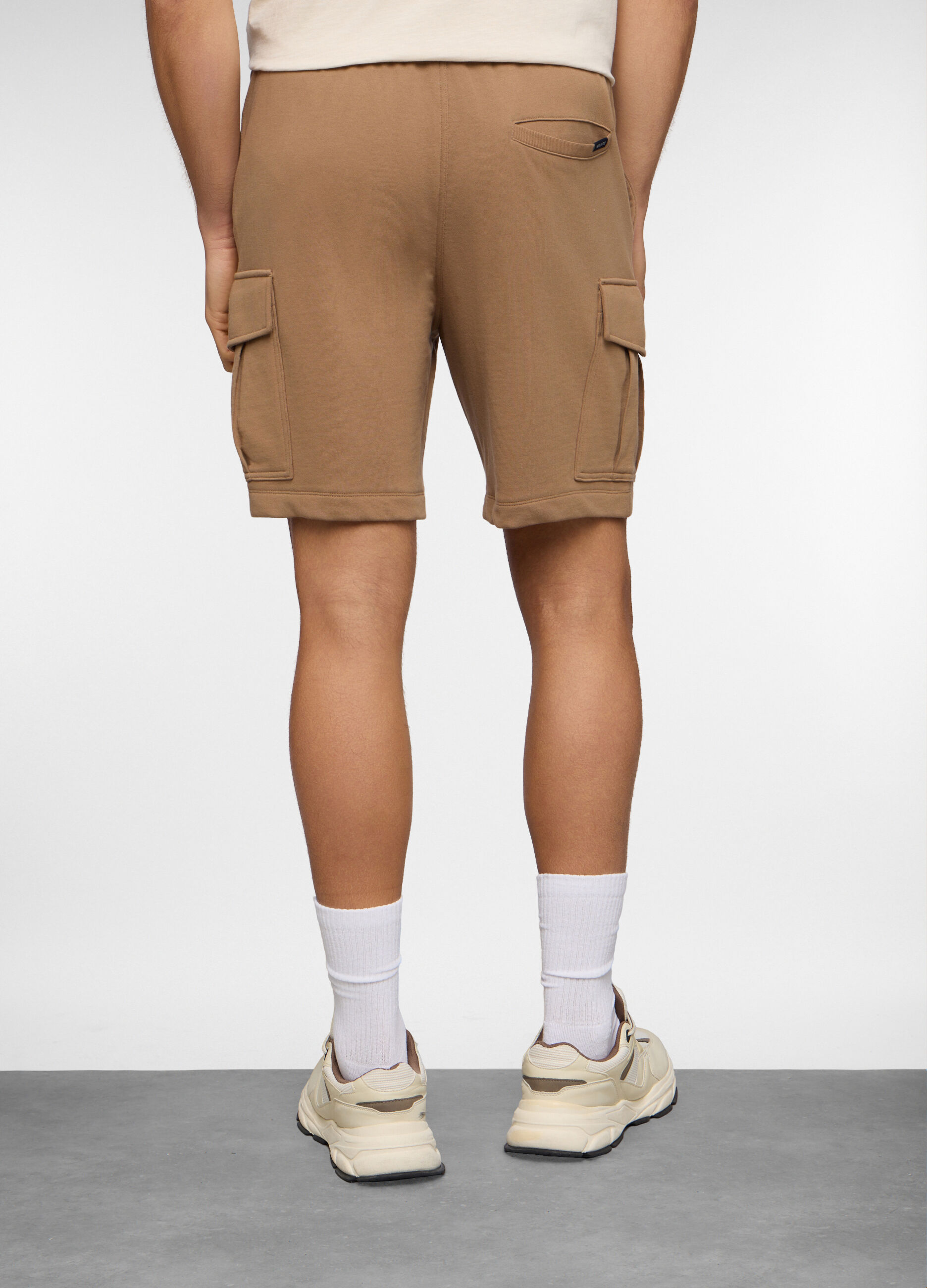 Pantaloncini cargo in felpa di cotone uomo_1