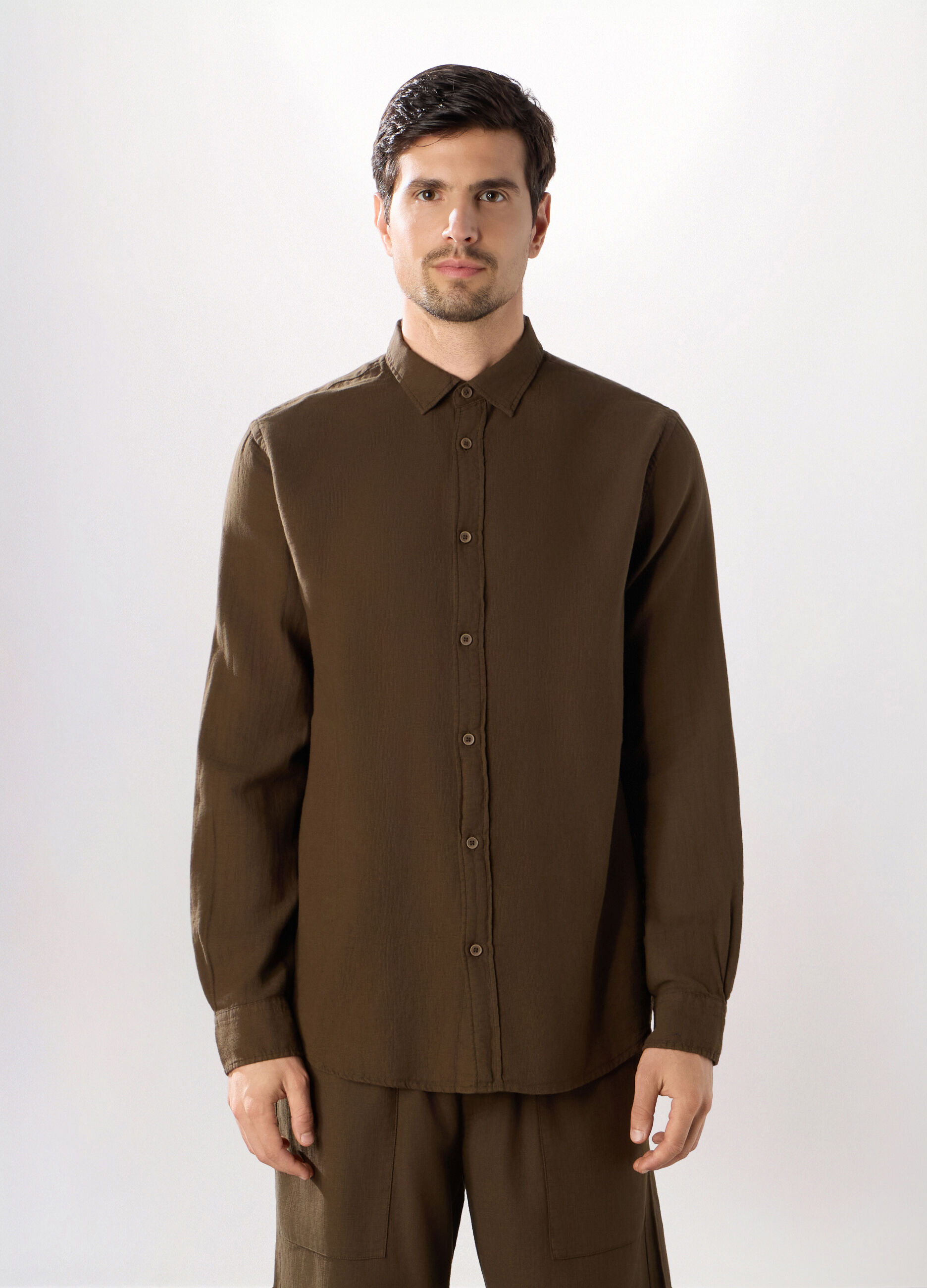Camicia regular fit in puro cotone uomo_0