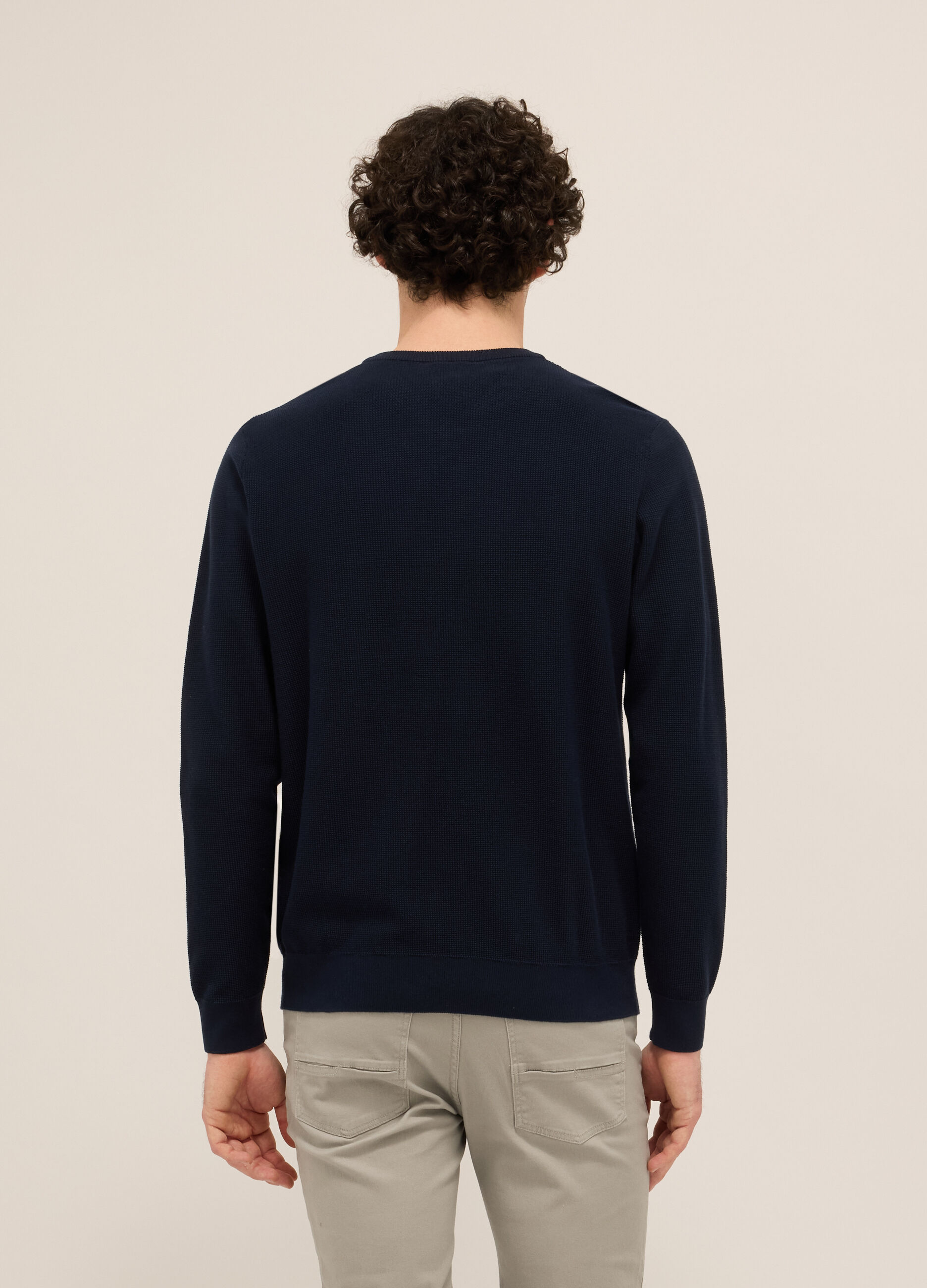 Maglione collo a V in puro cotone uomo