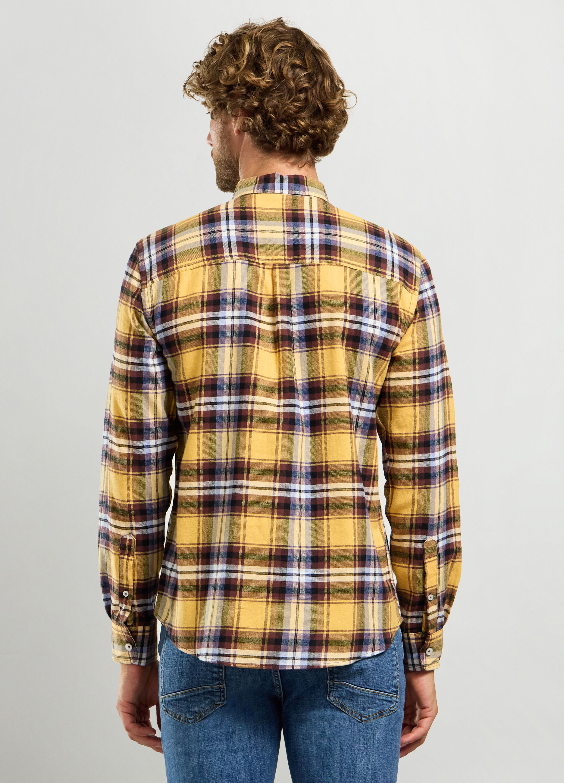 Camicia regular fit con colletto button down in flanella uomo_1