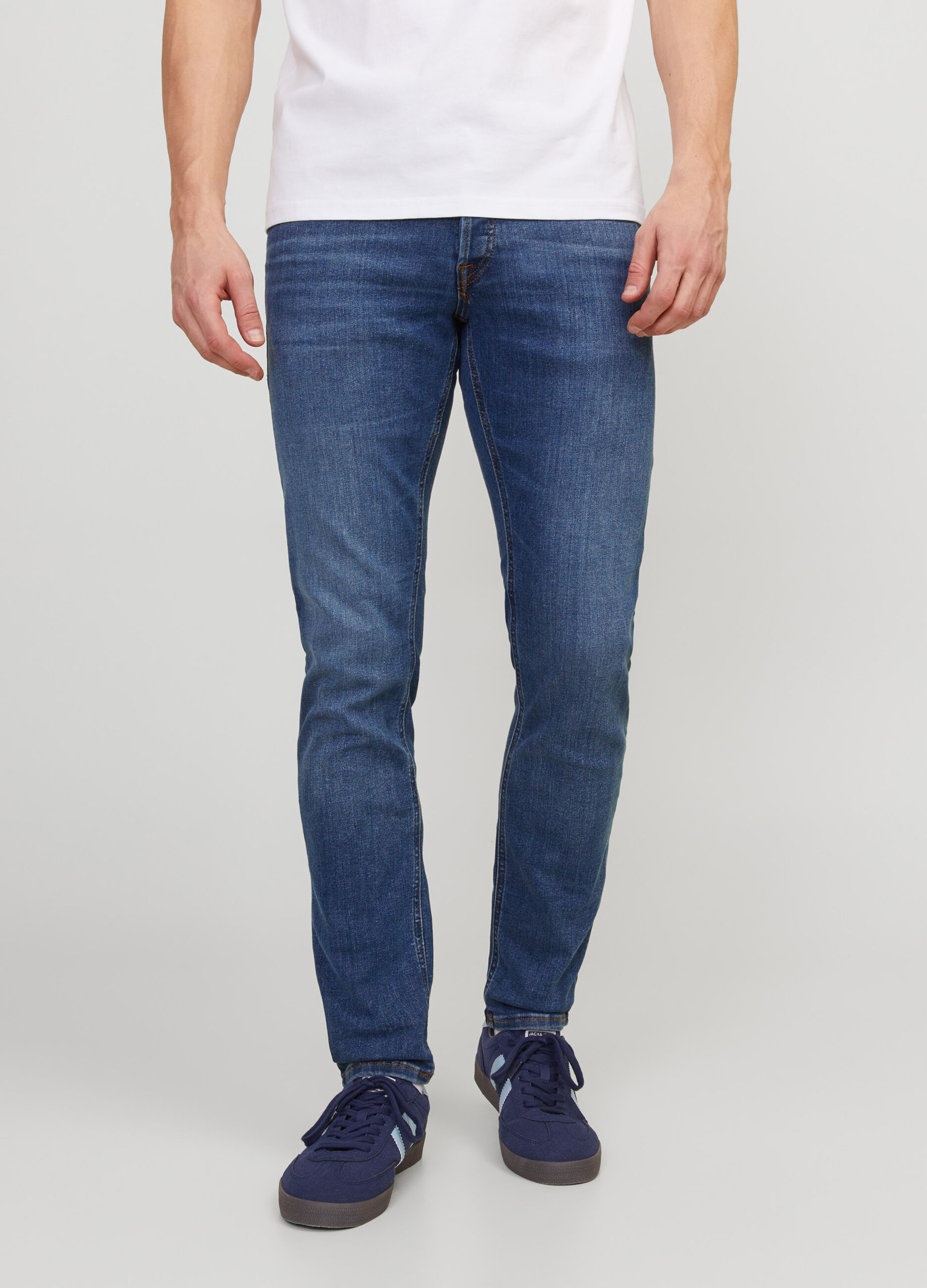 Jeans slim fit in denim di cotone uomo_3